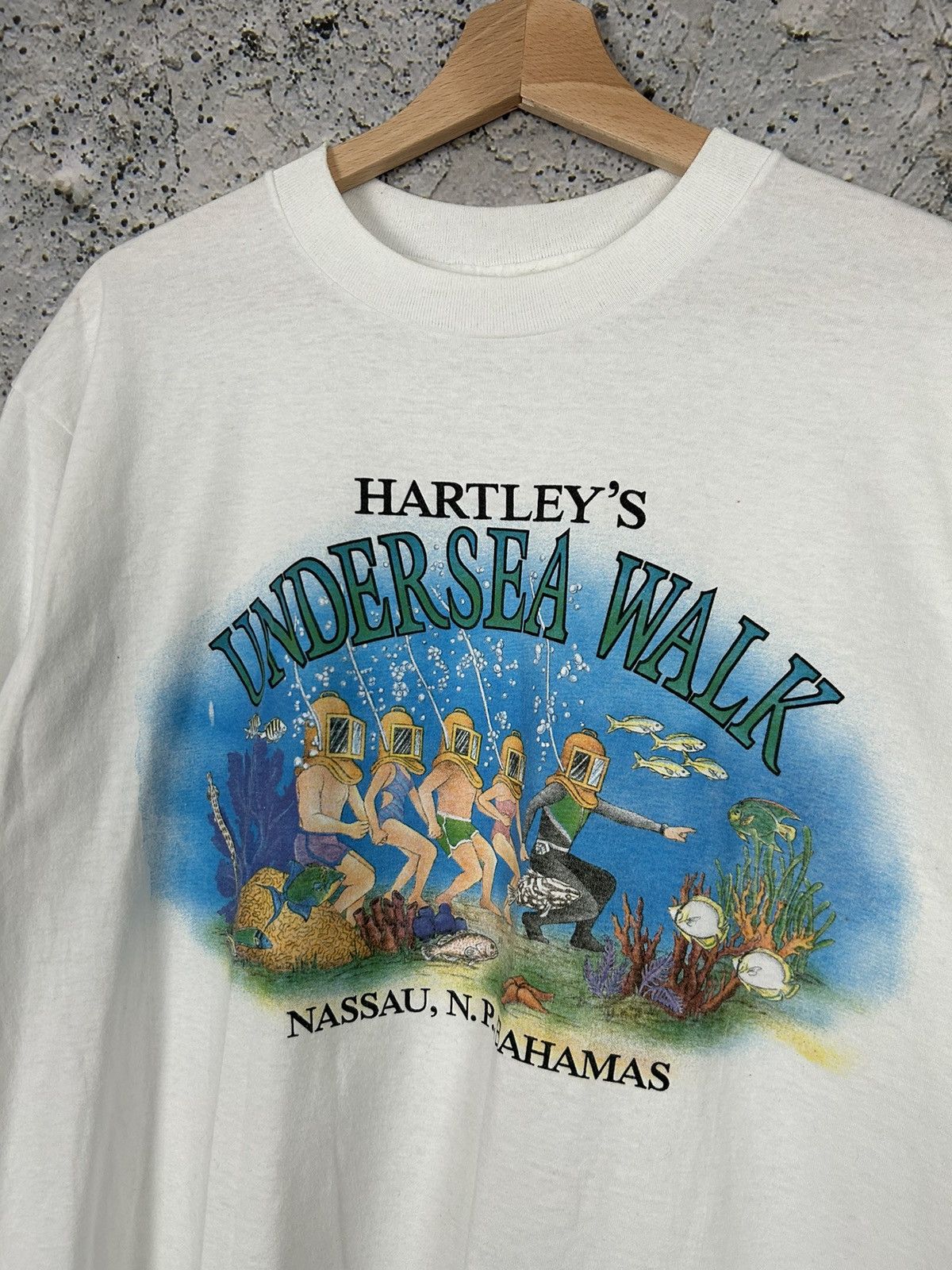 Other Vintage 90s Bahamas Undersea Walk Graphic Tee Size US XL / EU 56 / 4 - 3 Thumbnail