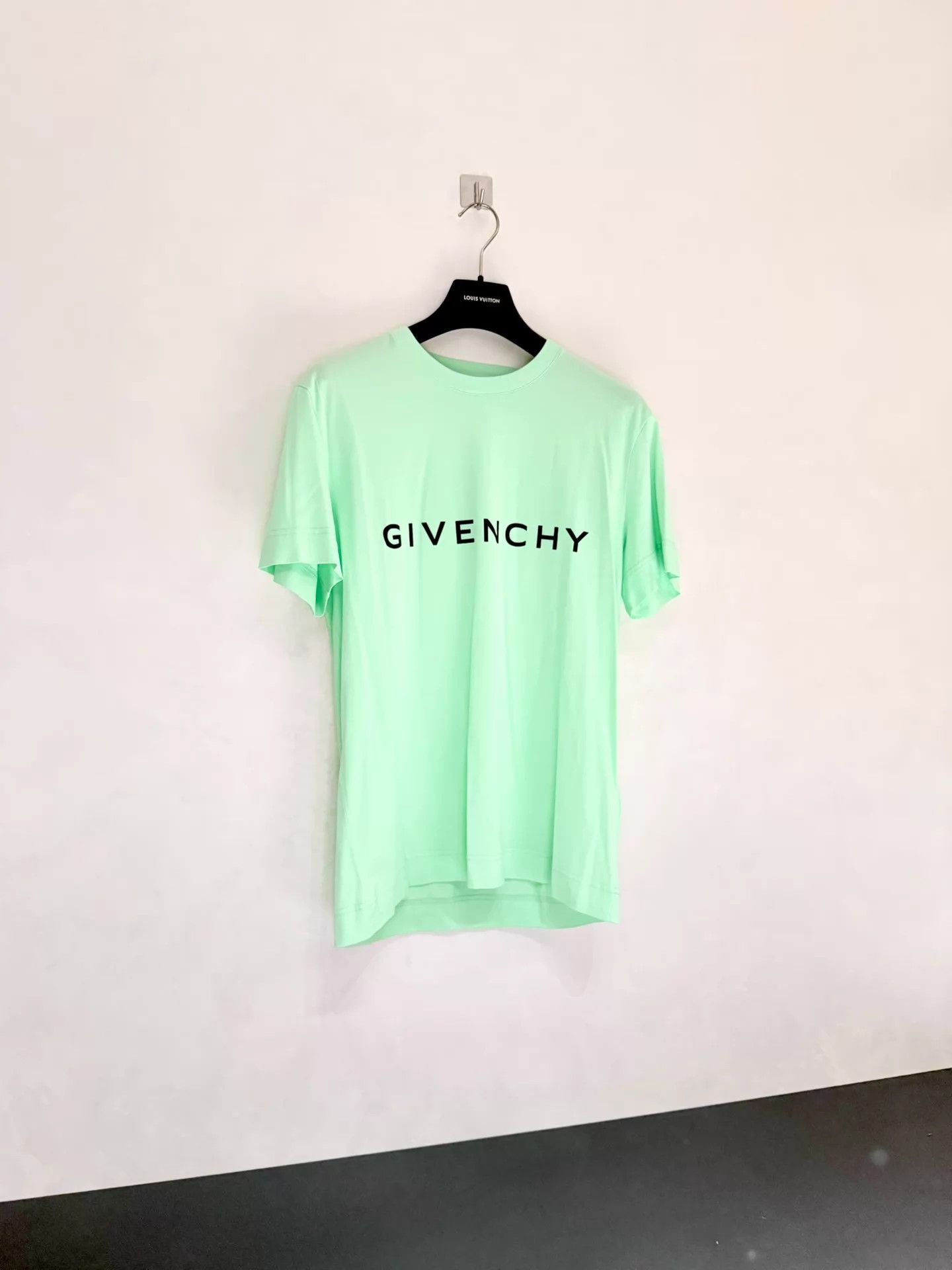Givenchy Givenchy 23SS Mint Green Unisex White Label Loose Logo Tee M Size US M / EU 48-50 / 2 - 1 Thumbnail
