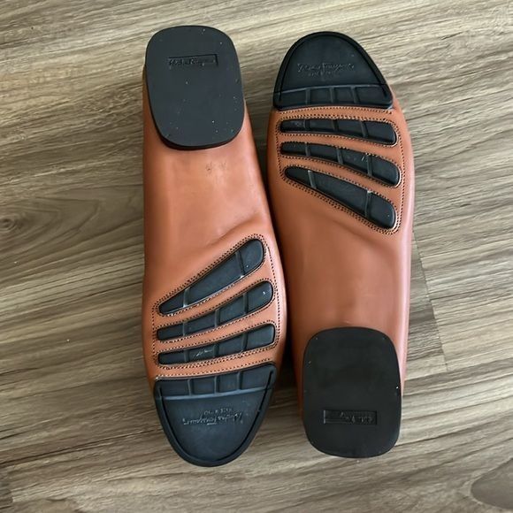 Salvatore Ferragamo Salvatore Ferragamo Sport Horsebit Leather Engraved Logo Dri Size US 8.5 / IT 38.5 - 10 Thumbnail