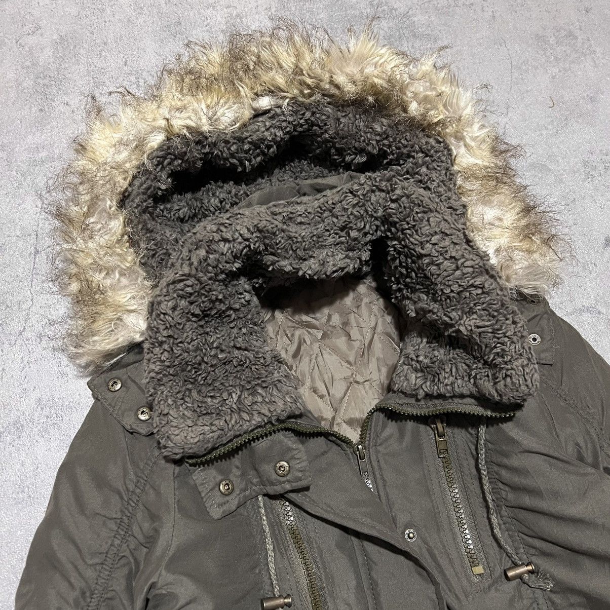 Japanese Brand Vintage Japanese Faux Fur Hood Nylon Bomber Jacket GOA Style Size L / US 10 / IT 46 - 3 Thumbnail