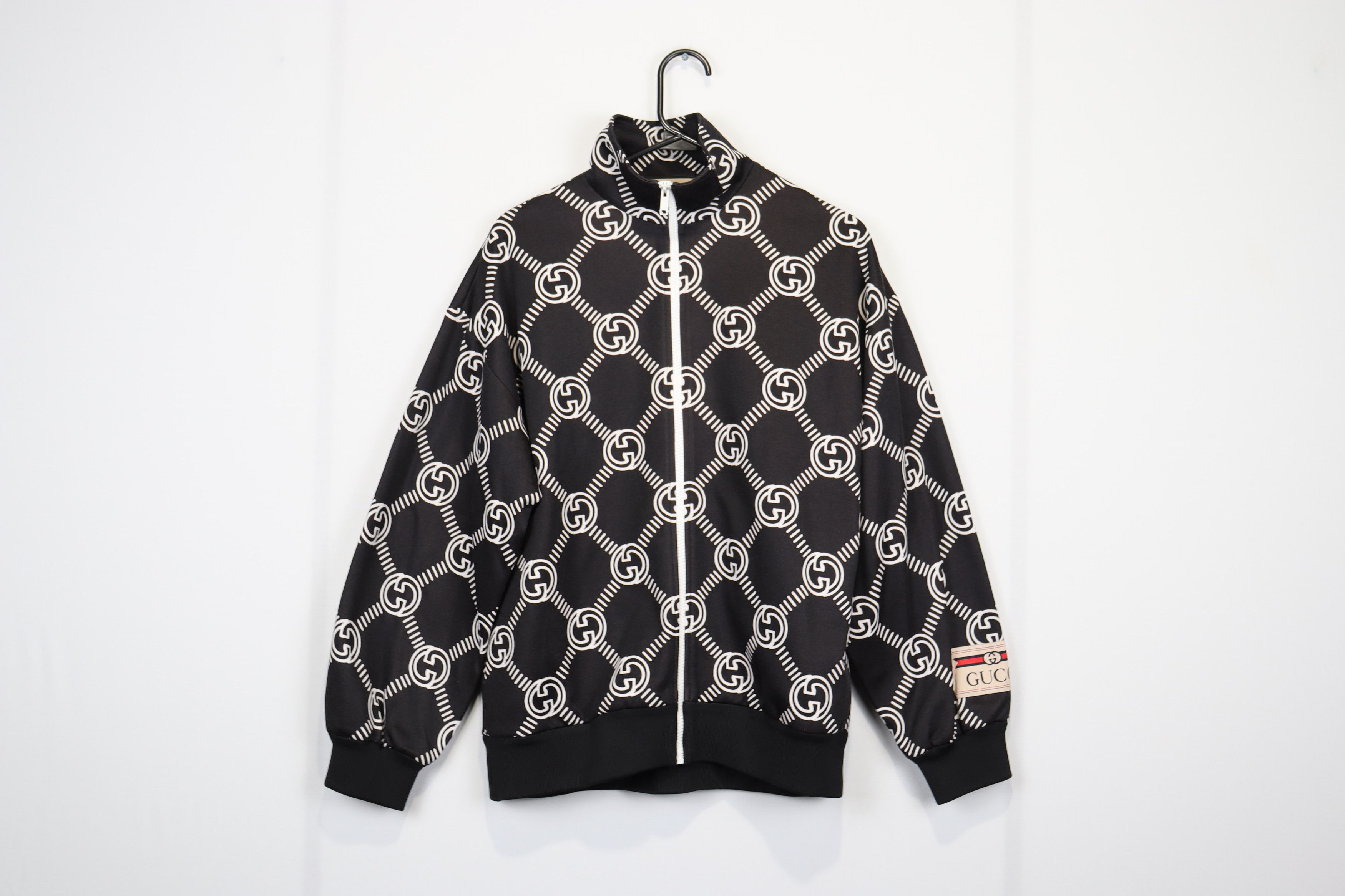 o1rshd Interlocking G Zip Up Sweatshirt in Black/White