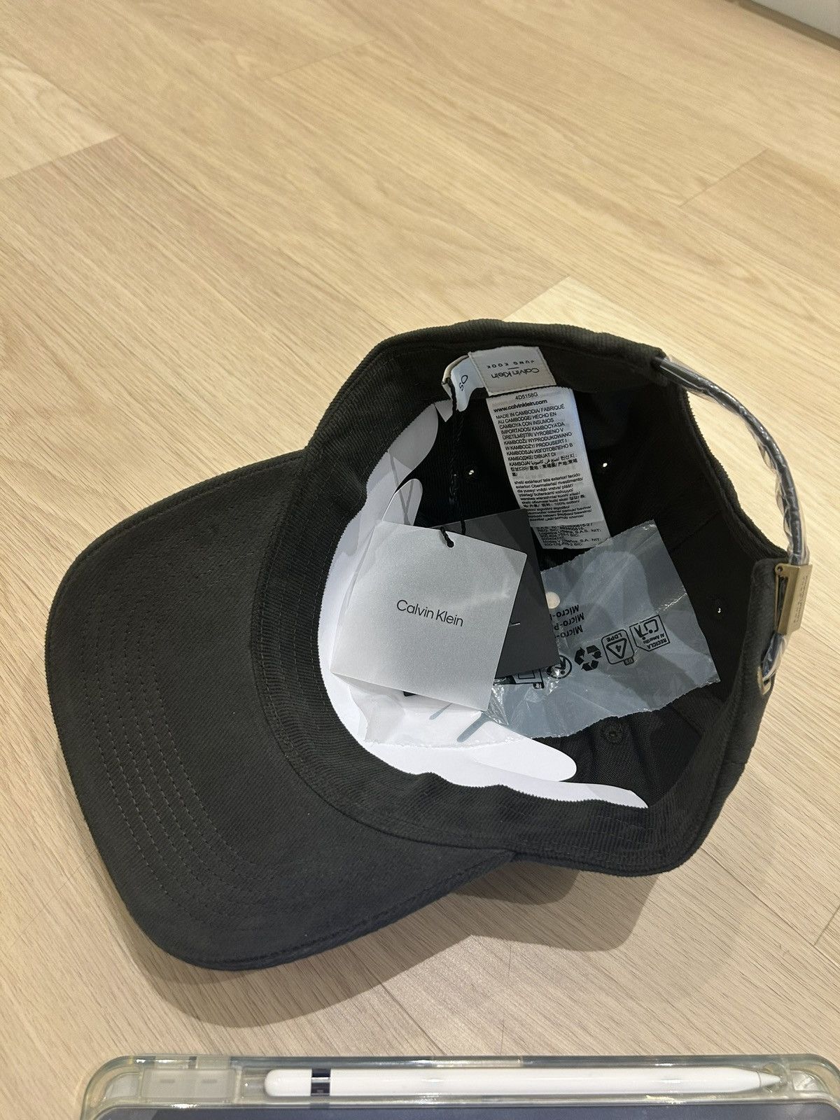 Calvin Klein Calvin Klein Jung Kook CKJK Black Cap Size ONE SIZE - 3 Thumbnail