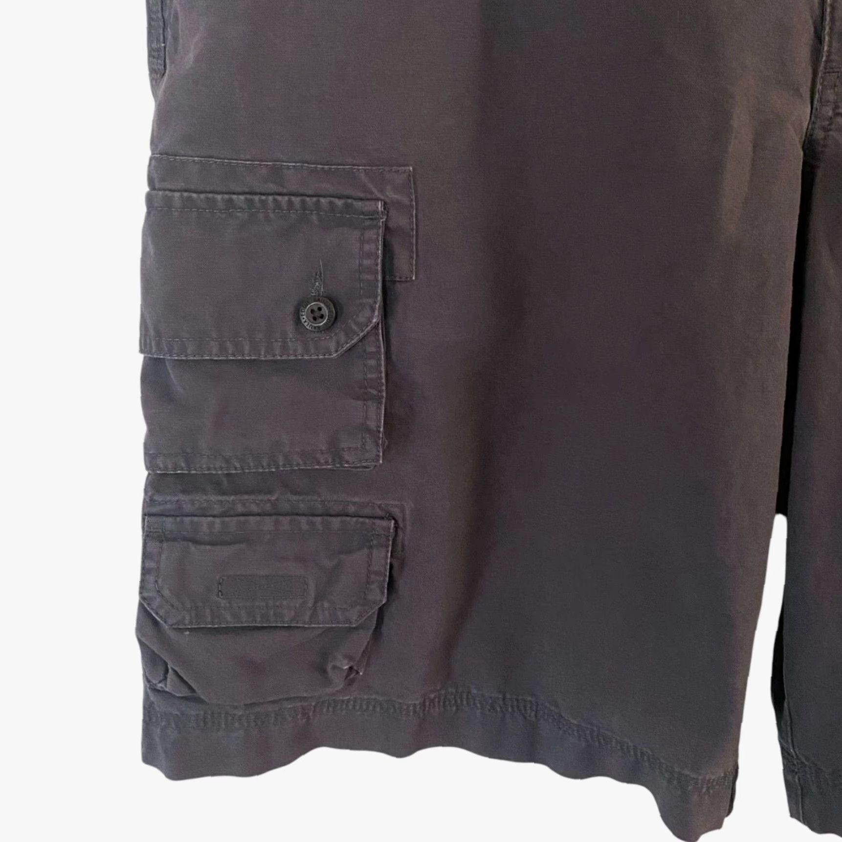 Eddie Bauer Y2K Eddie Bauer Cotton Cargo Shorts Gray Men 42 Casual Hiking Outdoors Cotton Cargo Shorts 10.5 Inseam Y2K Eddie Bauer Men's Size 42 Size US 42 / EU 58 - 6 Thumbnail