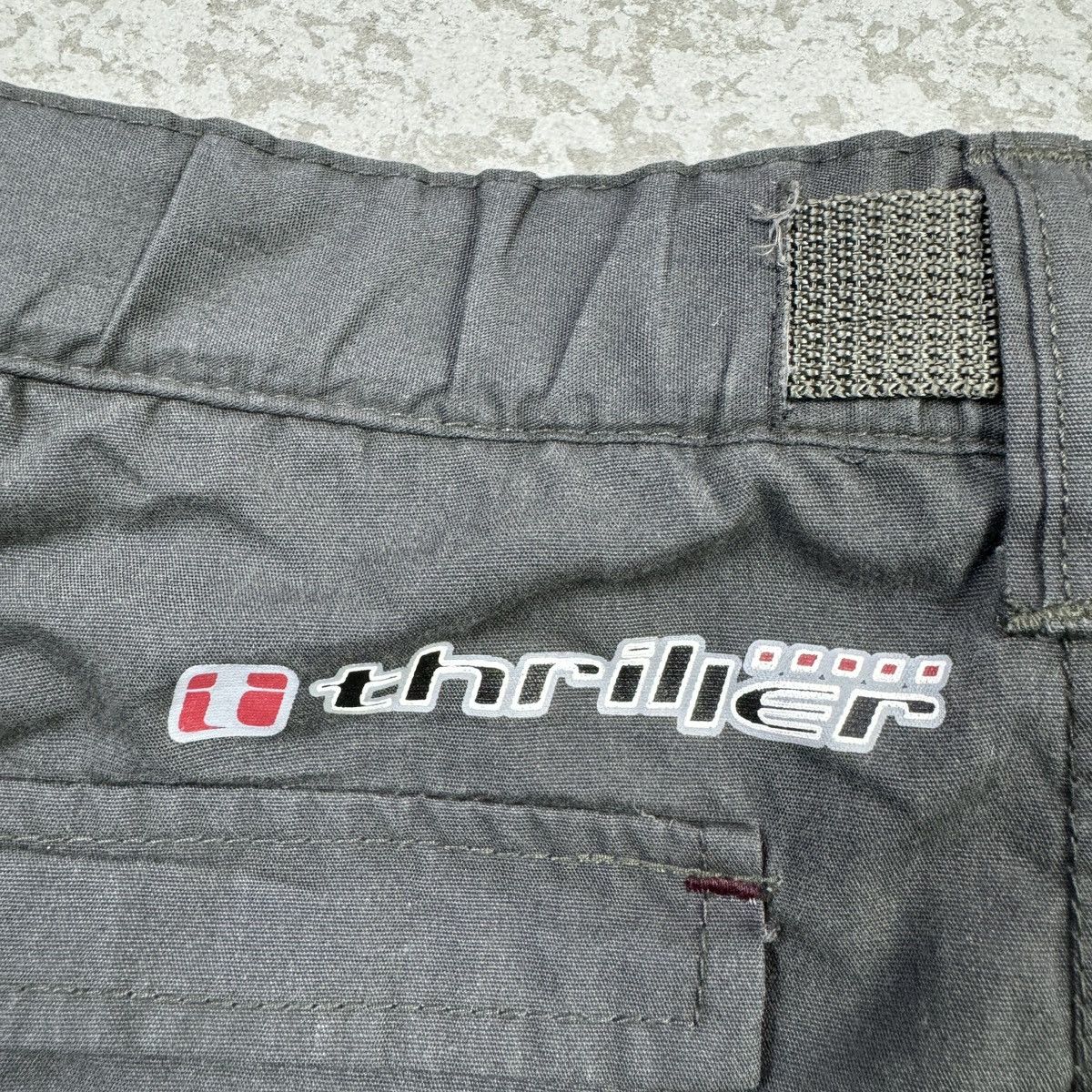 Japanese Brand 33/34 Thriller Multipocket 2in1 Cargo Pant Size US 33 - 12 Thumbnail