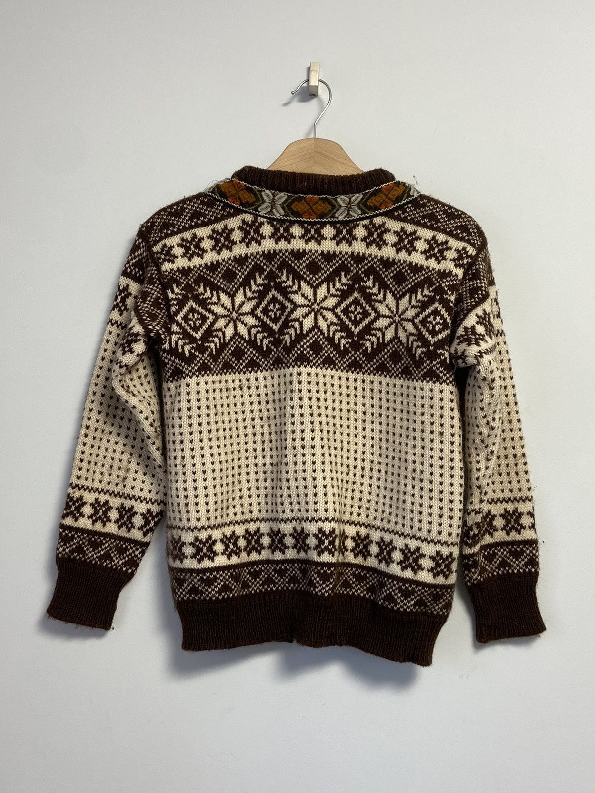 Vintage DALE OF NORWAY Collection Floral Wool Knit Button Cardigan Size M / US 6-8 / IT 42-44 - 15 Thumbnail