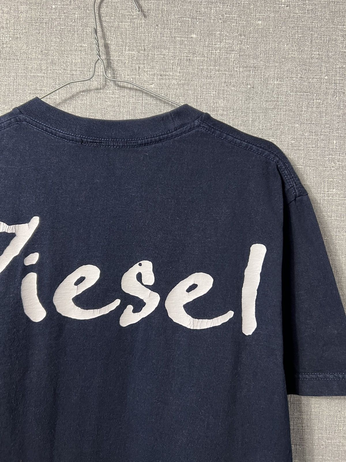 Diesel Y2K Diesel Spellout Script Logo Vintage T Shirt Rare Size US M / EU 48-50 / 2 - 13 Thumbnail