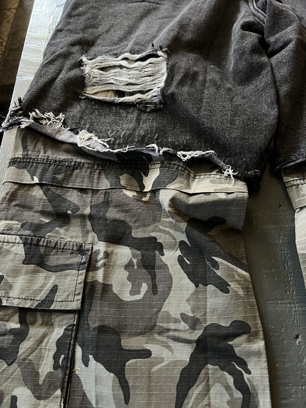 Other MORALE SHORTS/PANTS SIZE M *BRAND NEW* Size US 32 / EU 48 - 8 Thumbnail
