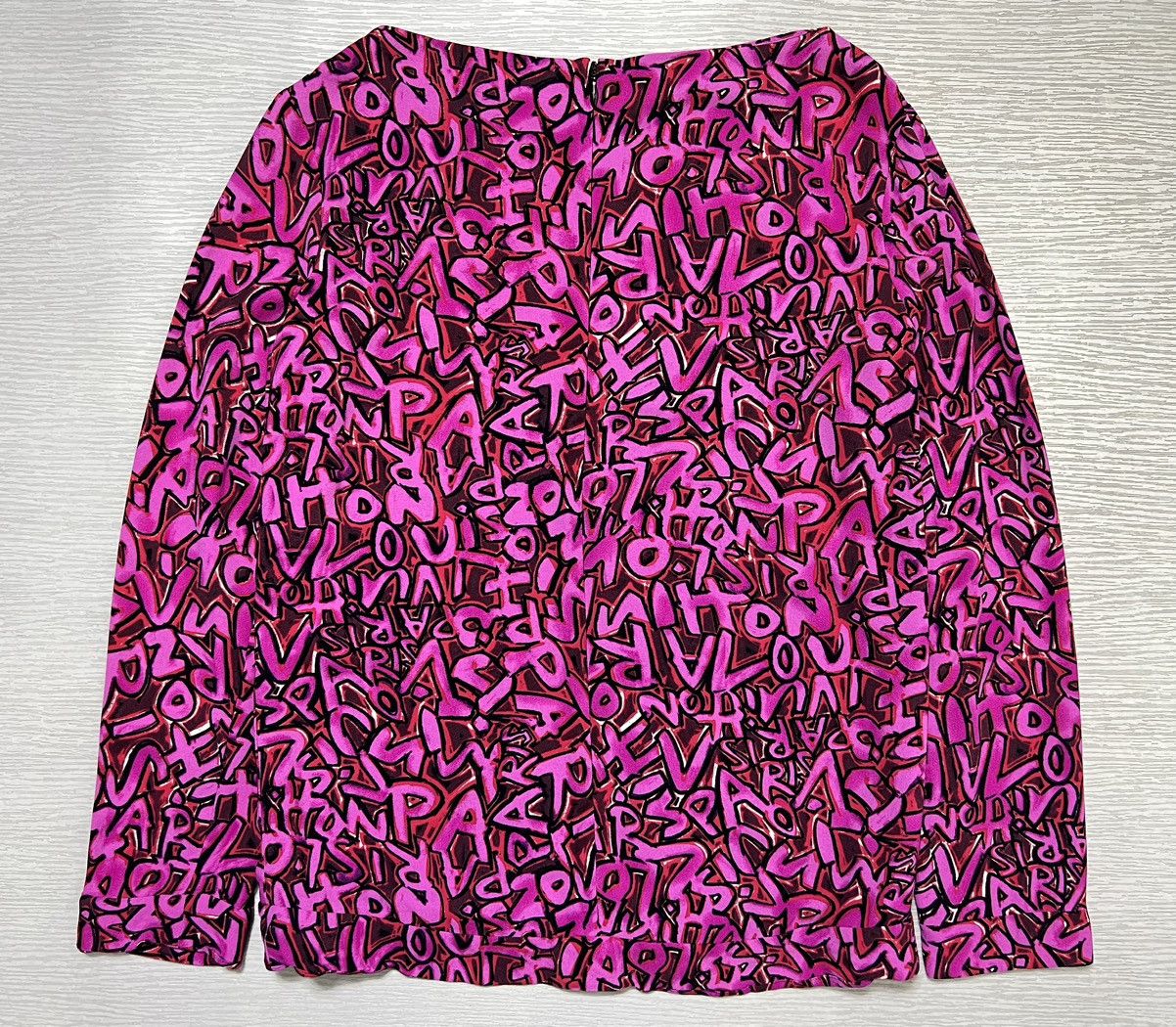 Louis Vuitton × Stephen Sprouse Louis Vuitton - Stephen Sprouse - Graffiti Logo Longsleeve Size XS / US 0-2 / IT 36-38 - 4 Thumbnail