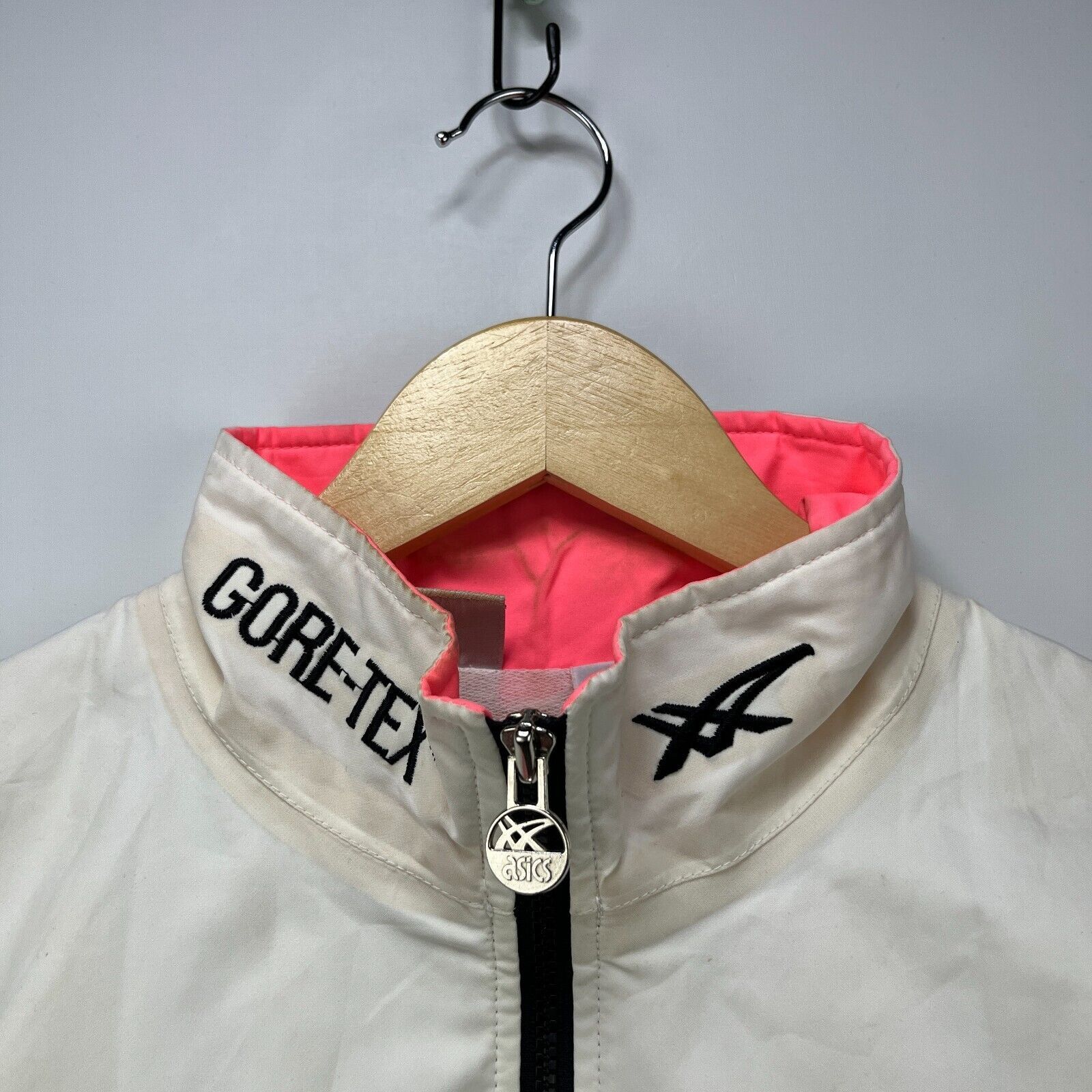 Asics × Vintage Vintage 90s ASICS Gore-Tex Windbreaker Jacket Womens Medium Size US XL / EU 56 / 4 - 3 Thumbnail
