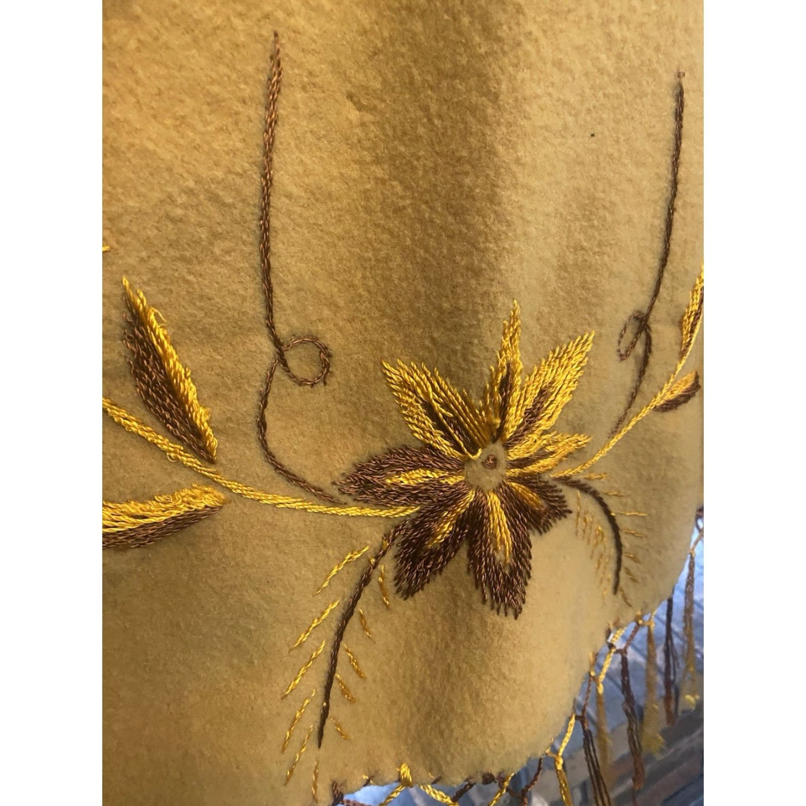 Vintage VINTAGE 60s Fringe Embroidered Wool Poncho Cape Yellow Women's OSFM Boho Flowers 1960s Clothing Womens Size ONE SIZE - 6 Thumbnail