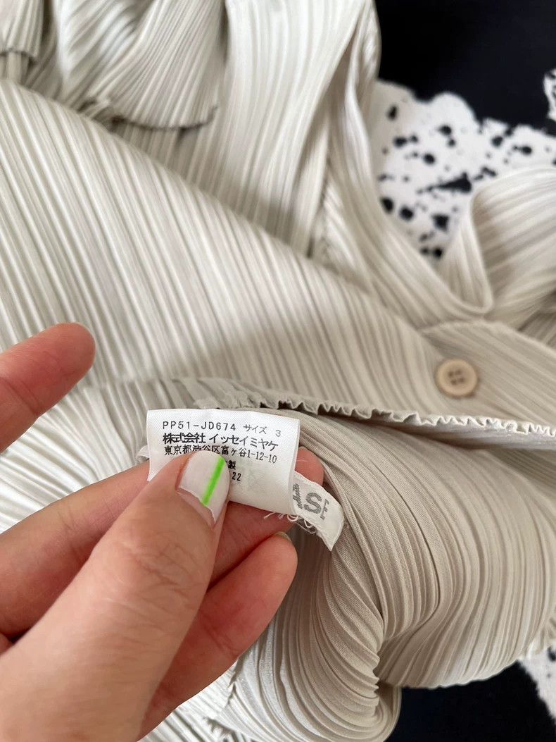 Other Issey Miyake size:3 A grey pleated cardigan coat Size S / US 4 / IT 40 - 5 Thumbnail