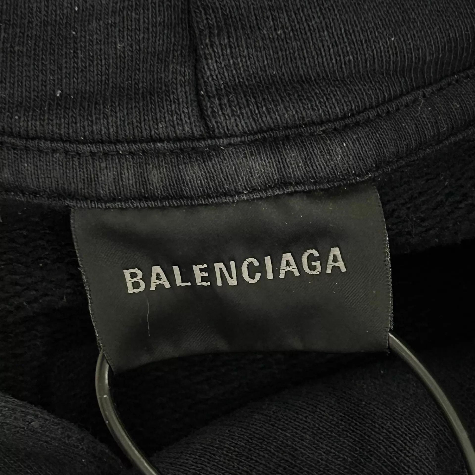 Balenciaga Balenciaga FW25 Black Tape Lettering Hoodie M Size US M / EU 48-50 / 2 - 3 Thumbnail