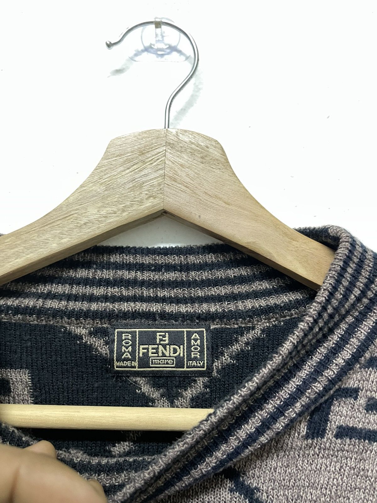 Fendi 90s FENDI MONOGRAM WOOL KNIT SWEATSHIRT RARE Size M / US 6-8 / IT 42-44 - 7 Thumbnail