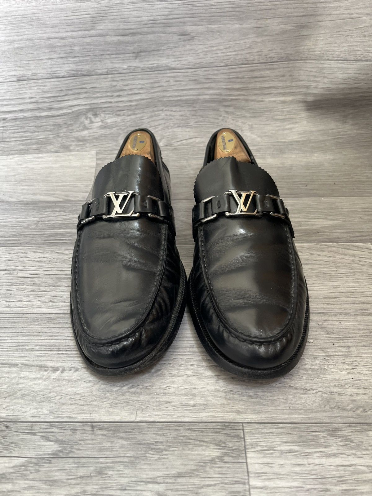 Louis Vuitton Louis Vuitton major LV logo casual leather loafers. Size US 9 / EU 42 - 3 Thumbnail