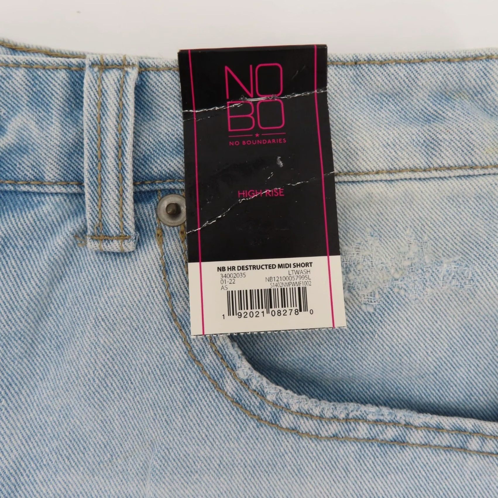 Vintage No Boundaries Juniors Shorts High Rise Destructed Midi 7 Light Blue Denim Jeans NEW Size 28" / US 6 / IT 42 - 3 Thumbnail