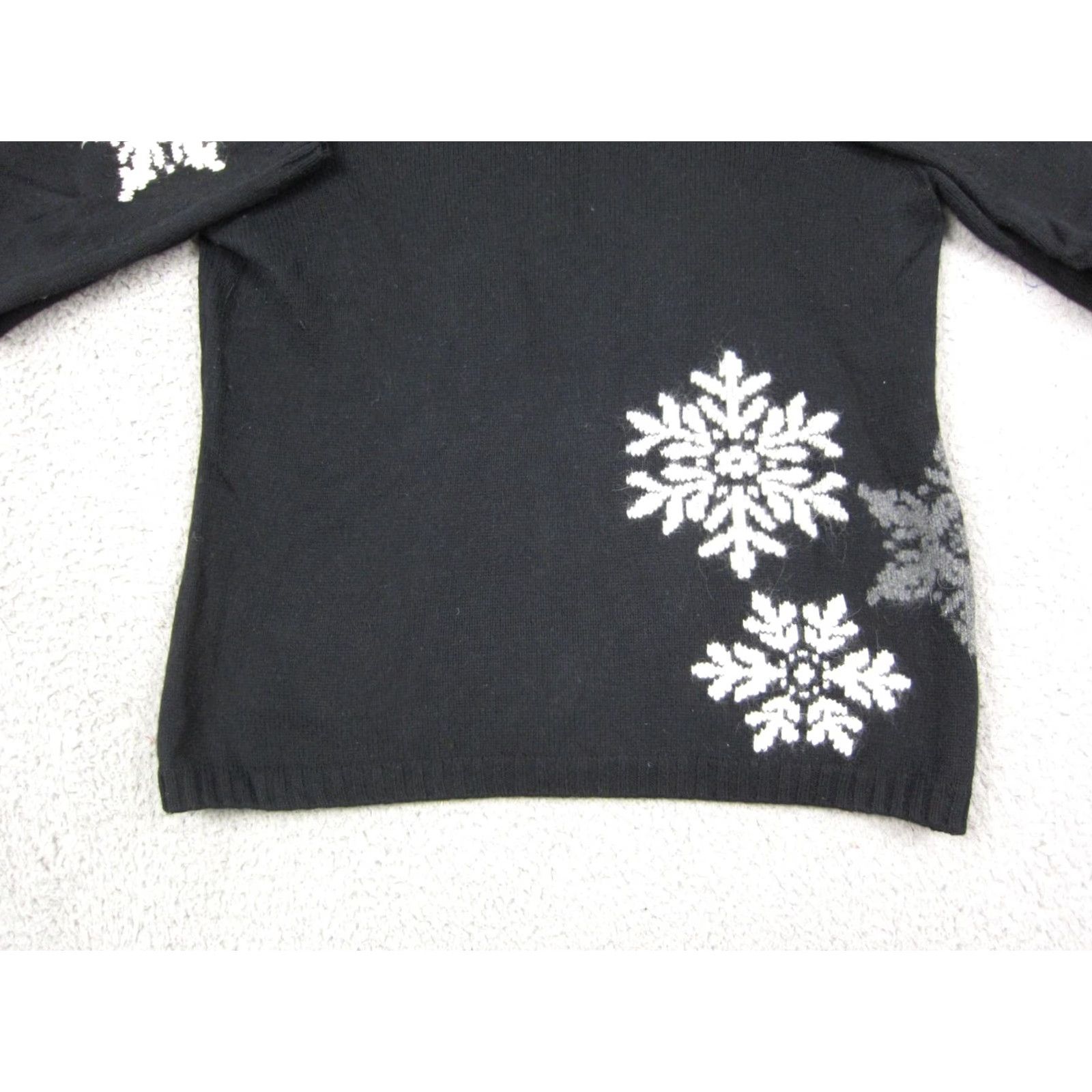 Eddie Bauer VINTAGE Eddie Bauer Sweater Womens Medium Black Turtleneck Angora Wool Snow 90s Size M / US 6-8 / IT 42-44 - 3 Thumbnail