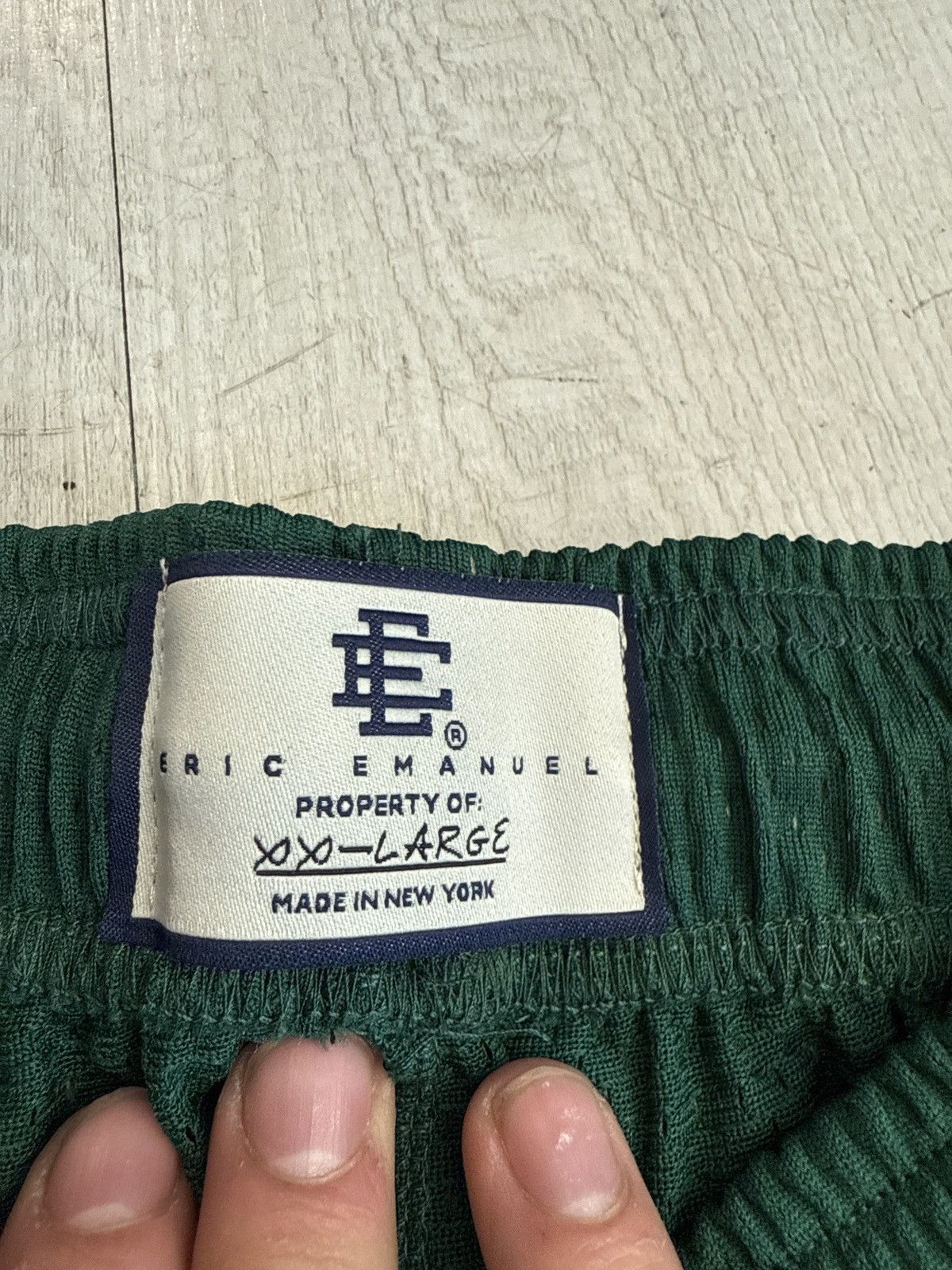 Eric Emanuel × NFL Eric Emanuel x NFL eagles green shorts Size US 38 / EU 54 - 5 Thumbnail