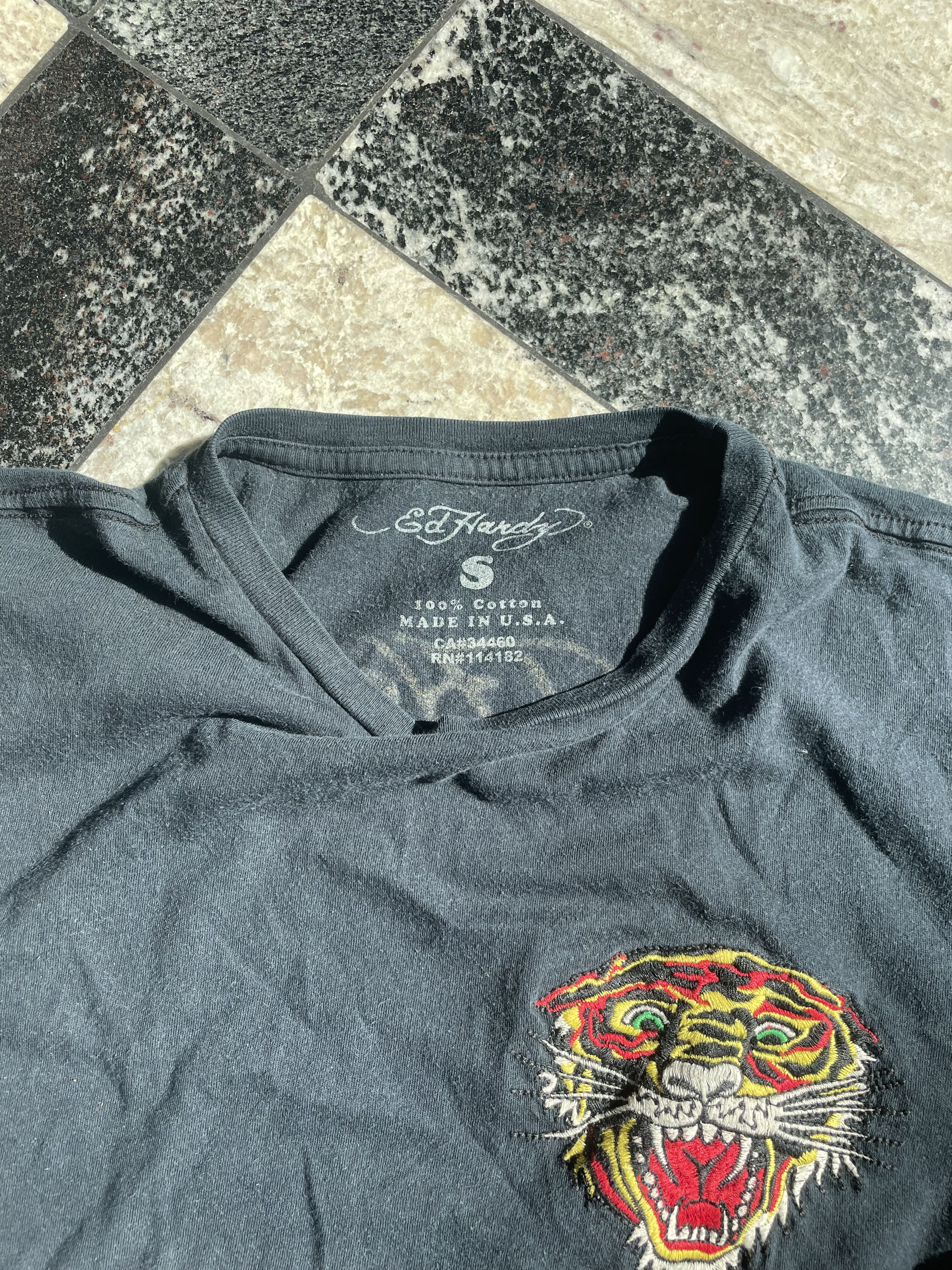 Ed Hardy × Vintage Mens Vintage Ed Hardy T Shirt by Christian Audigier y2k rare Size US S / EU 44-46 / 1 - 2 Thumbnail