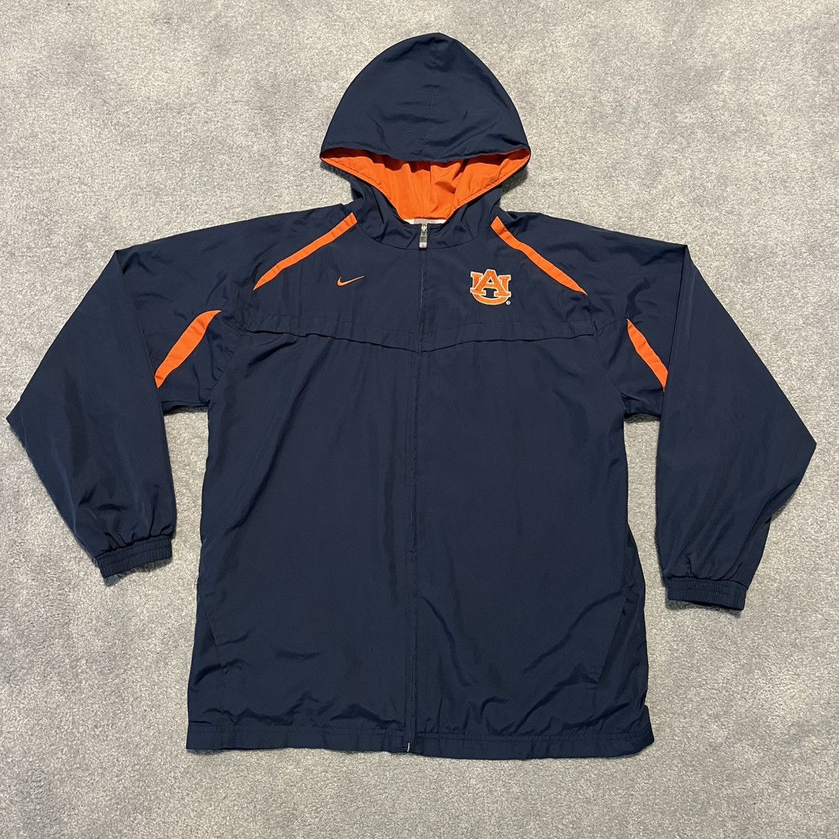Nike Vintage Nike Auburn University Windbreaker Zip Hooded Jacket Size US M / EU 48-50 / 2 - 1 Thumbnail