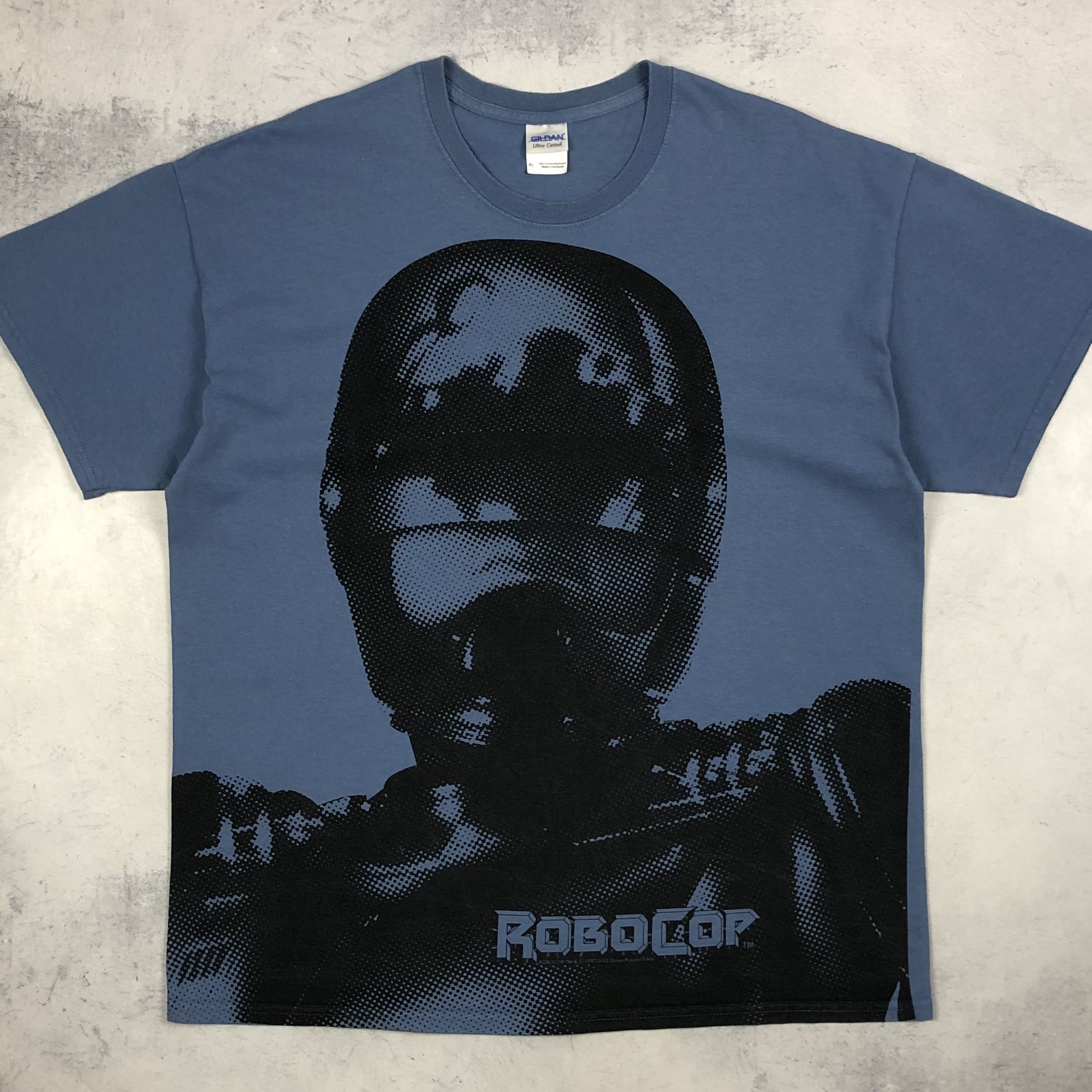 Vintage Vintage Robocop Movie Schwarzenegger Tee Size US XL / EU 56 / 4 - 2 Thumbnail
