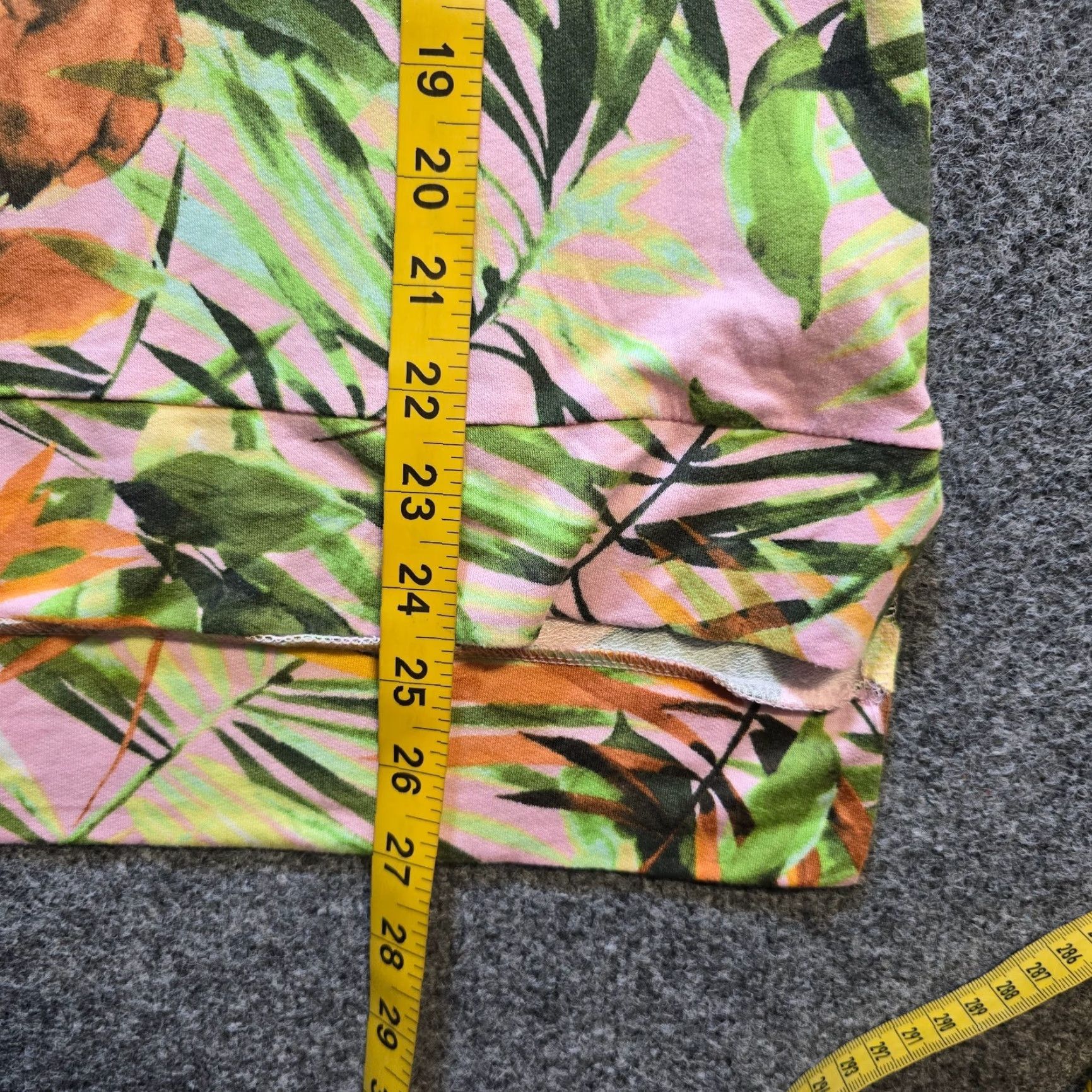 Vintage Adyson Parker Top Womens Size S Pink Green Tropical Long Sleeve Soft Casual Knit Modal Spandex Regular Womens Top Size S / US 4 / IT 40 - 6 Thumbnail