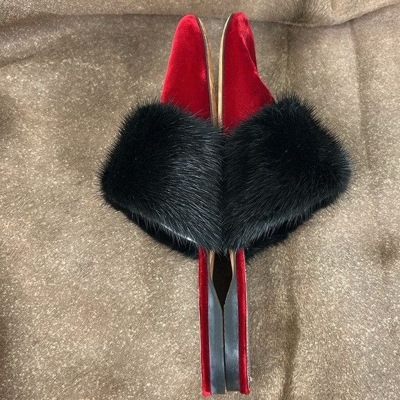 Givenchy Givenchy Bedford Mule Red Velvet and Black Mink Fur Slippers Size US 10 / IT 40 - 7 Thumbnail