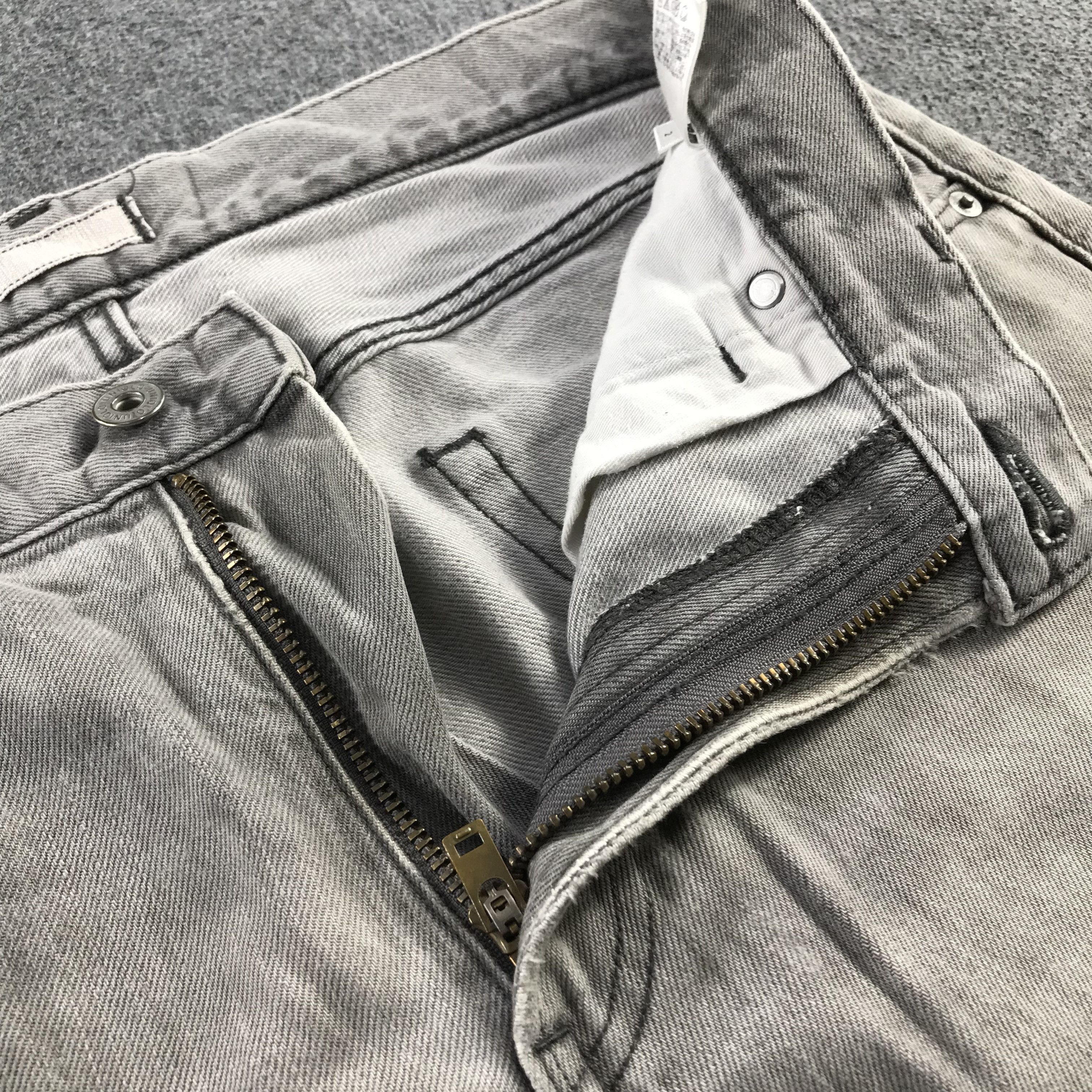 Uniqlo Vintage Uniqlo Selvedge Jeans Redline Gray Wash Denim KJ3435 Size US 32 / EU 48 - 6 Thumbnail