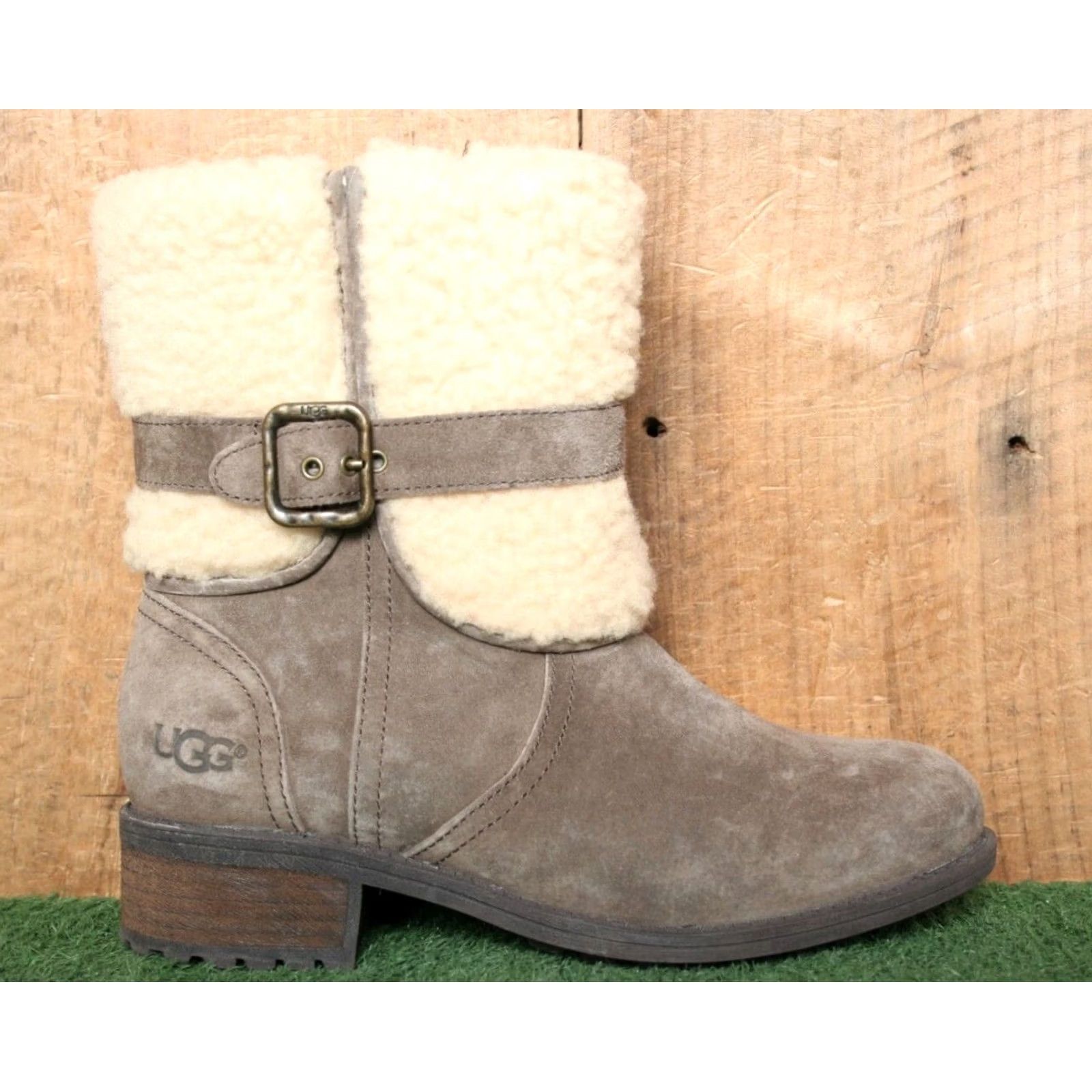 Ugg UGG Blayre II Boots Women Size 5 Brown Sheepskin Cuff Lined High Ankle Zip Bootie Size US 5 / IT 35 - 2 Thumbnail