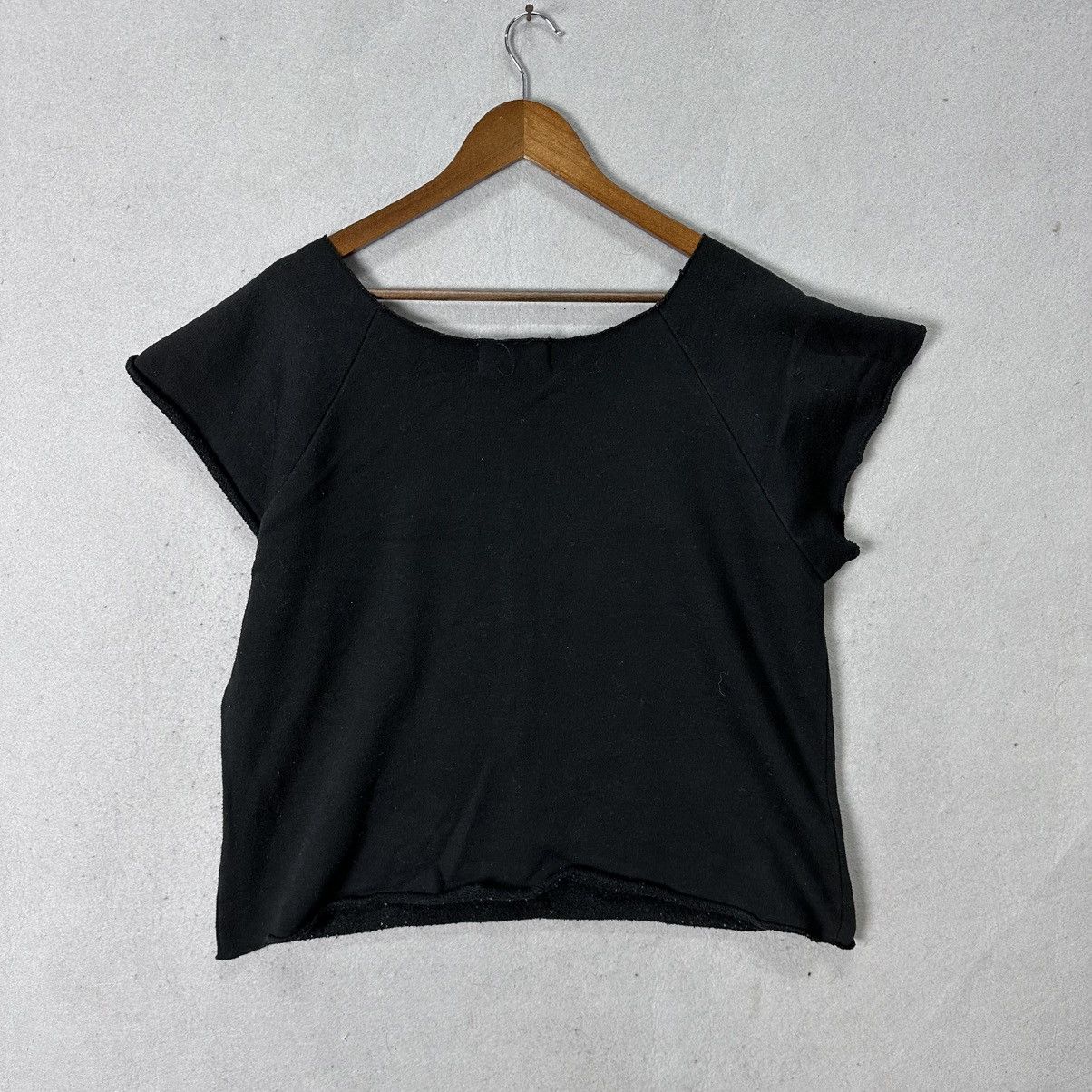 Band Tees AC DC Mannishboy Cropped Tee Black Japan Y2K Rock Band Style Size US M / EU 48-50 / 2 - 6 Thumbnail
