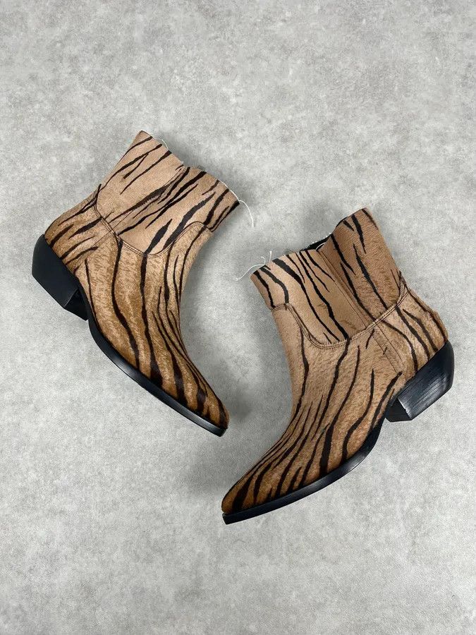 Saint Laurent Paris Saint Laurent Taupe Suede Tiger Stripe Boots Size US 7 / EU 40 - 2 Thumbnail