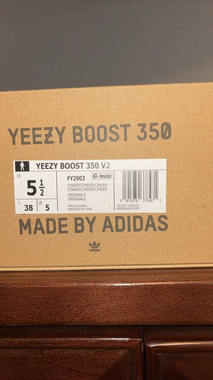 Yeezy Yeezy Boost 350 V2 Size US 5.5 / EU 38 - 7 Thumbnail