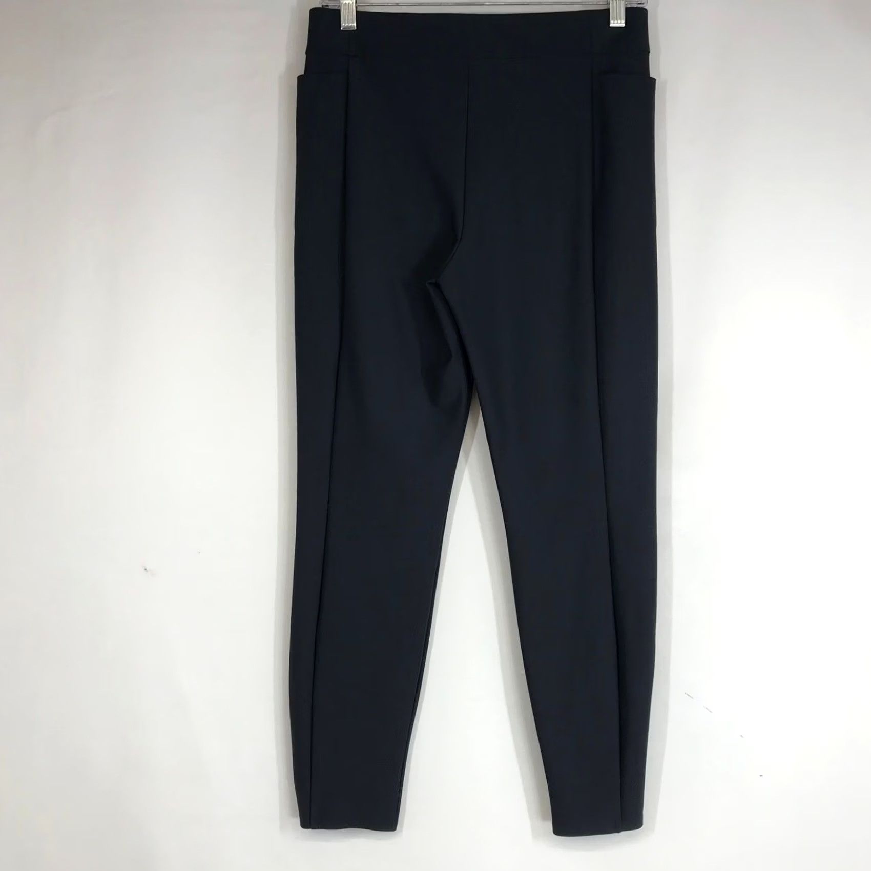 Athleta Athleta Be Free Stellar Tight Legging Black Women's 4P Pants Slim Yoga Ankle Skinny Pull On Slit Wedding? Size 27" / US 4 / IT 40 - 4 Thumbnail
