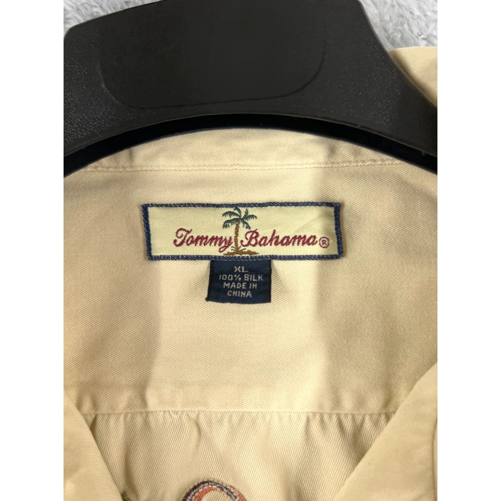 Tommy Bahama VINTAGE Tommy Bahama Shirt Men Extra Large Yellow Embroidered Aloha Beach Resort 2005 Music Size US XL / EU 56 / 4 - 7 Thumbnail