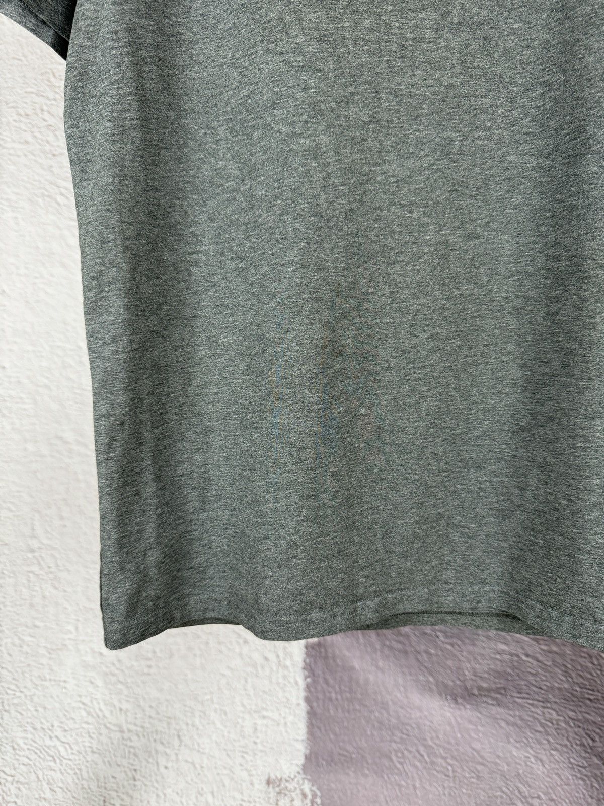 Comme des Garcons PLAY Play Comme des Garçons heart basic grey tee shirt Size US XL / EU 56 / 4 - 8 Thumbnail