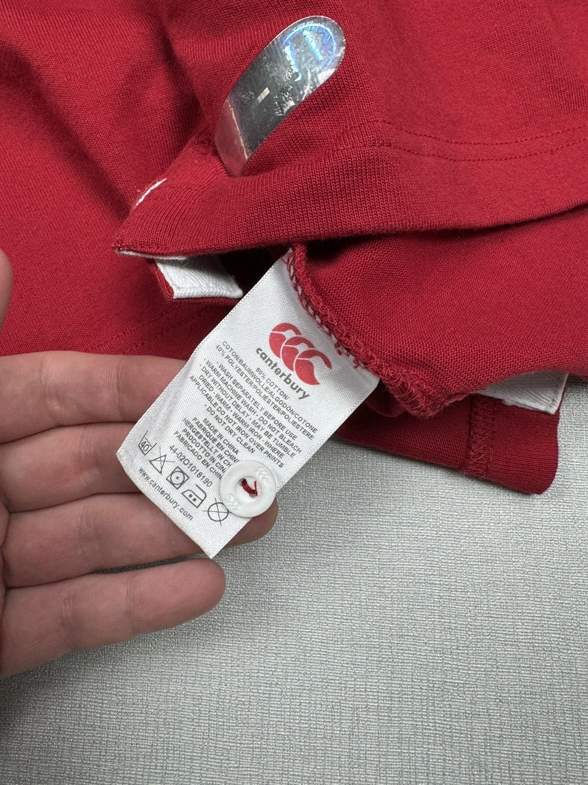 Vintage Men’s Canterbury England O2 Long Sleeve Rugby Shirt size L Size US L / EU 52-54 / 3 - 6 Thumbnail