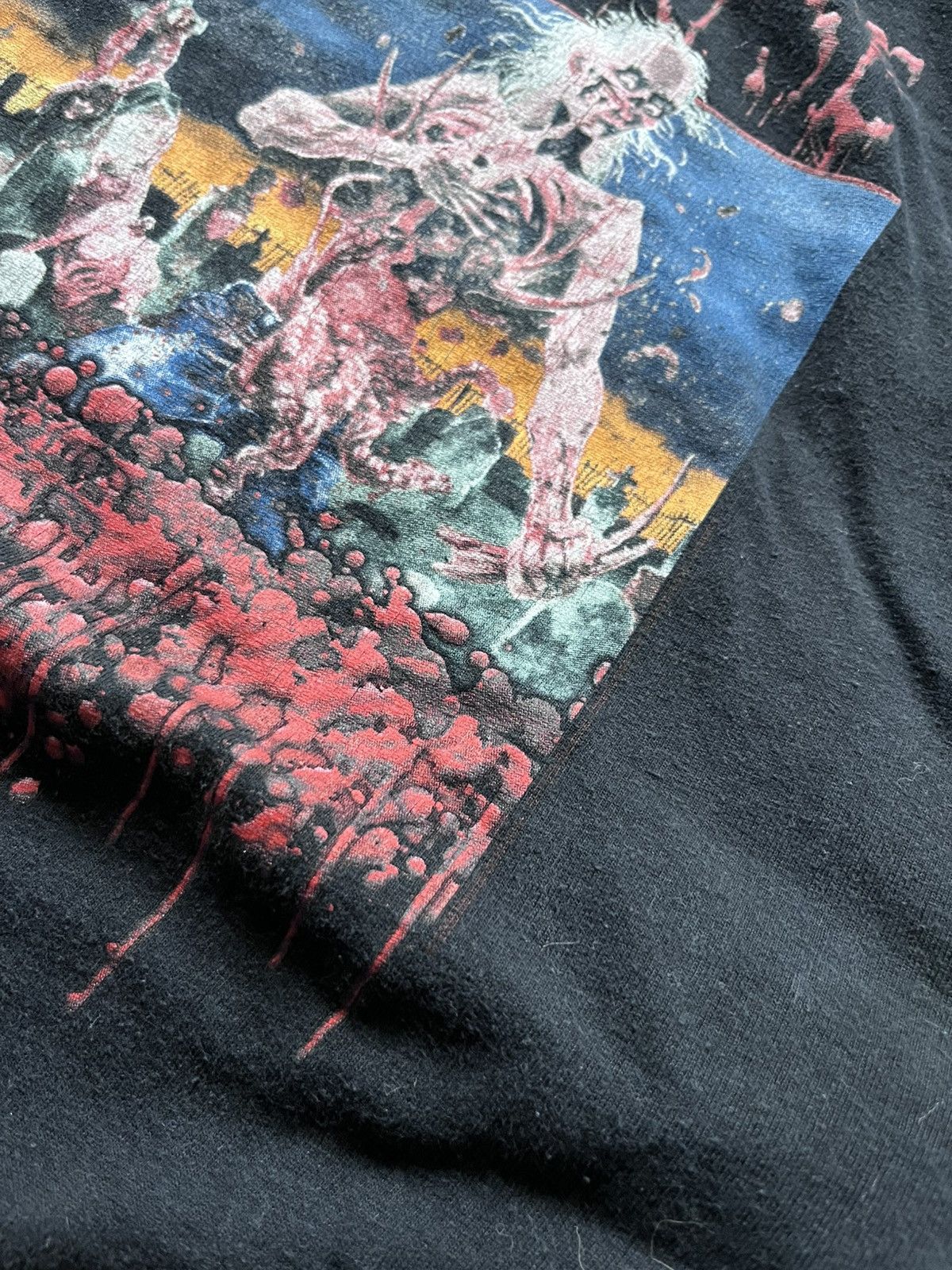 Other Vintage Cannibal Corpse Eaten Back To Life Band Graphic Tee Size US XL / EU 56 / 4 - 4 Thumbnail