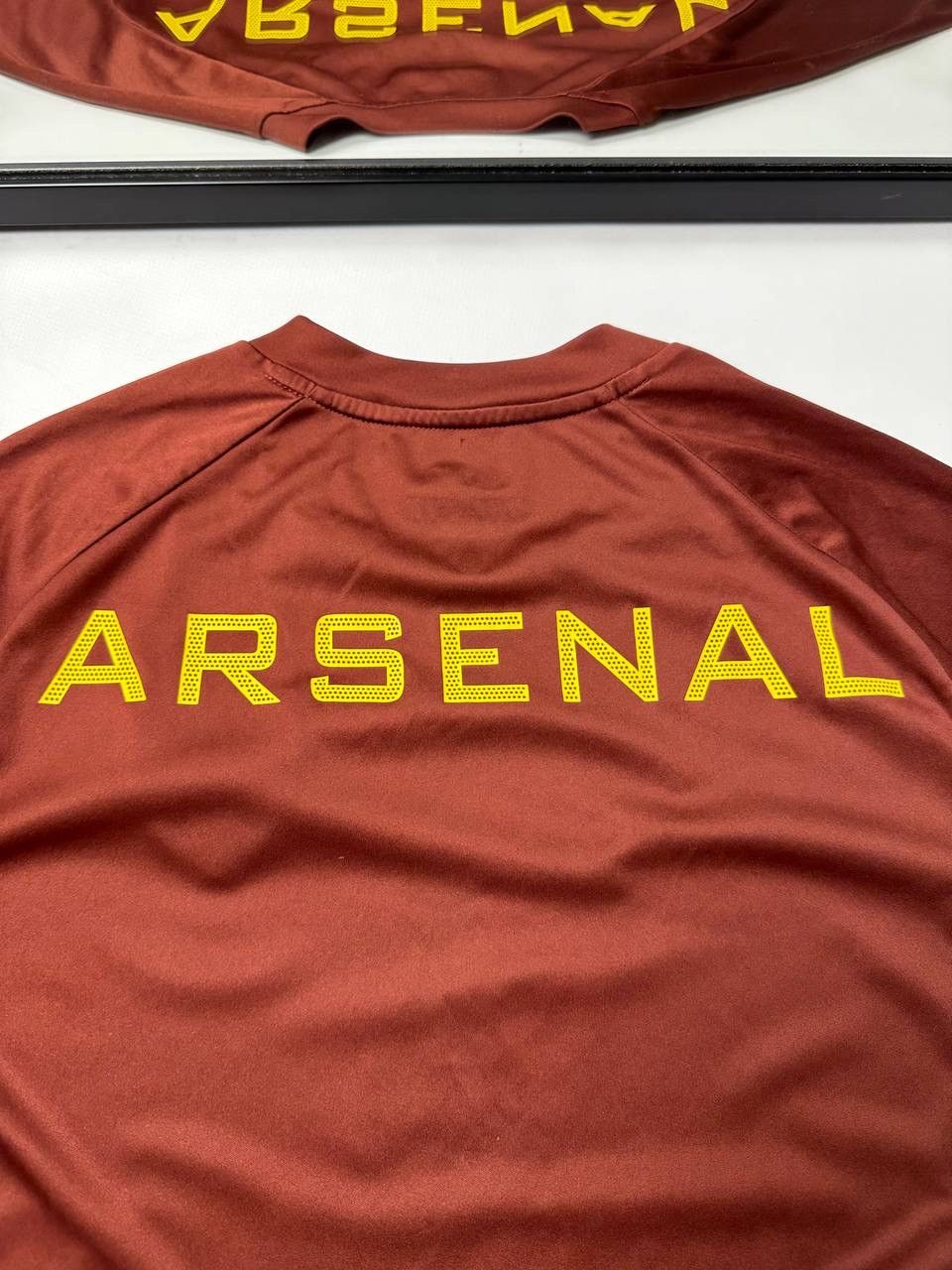 Nike Arsenal 2011-12 Burgundy Nike Training T Shirt Size US S / EU 44-46 / 1 - 11 Thumbnail