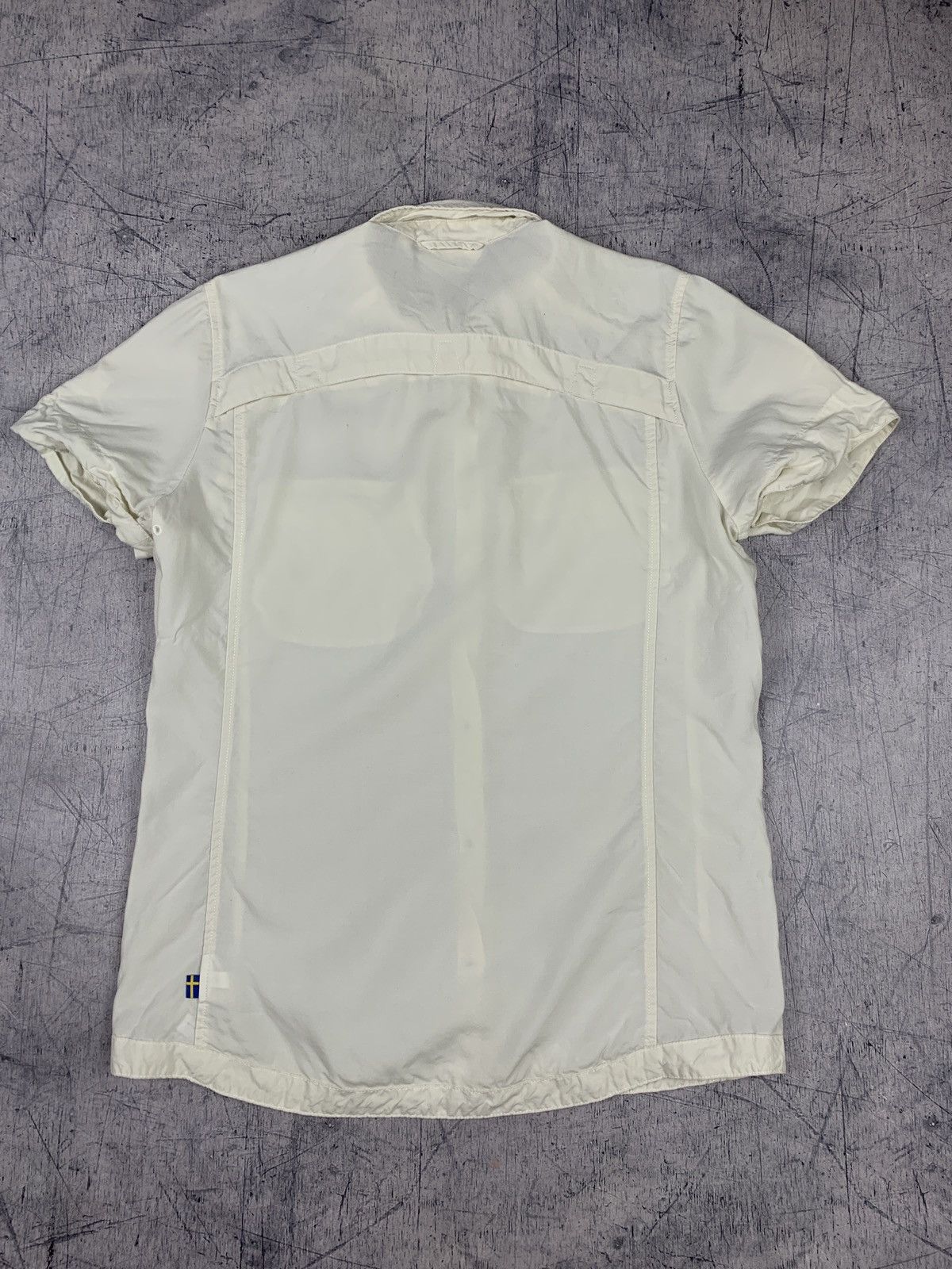Fjallraven Fjallraven Shirt Short Sleeve Size XS White Outdoor Gorpcore Size XS / US 0-2 / IT 36-38 - 8 Thumbnail
