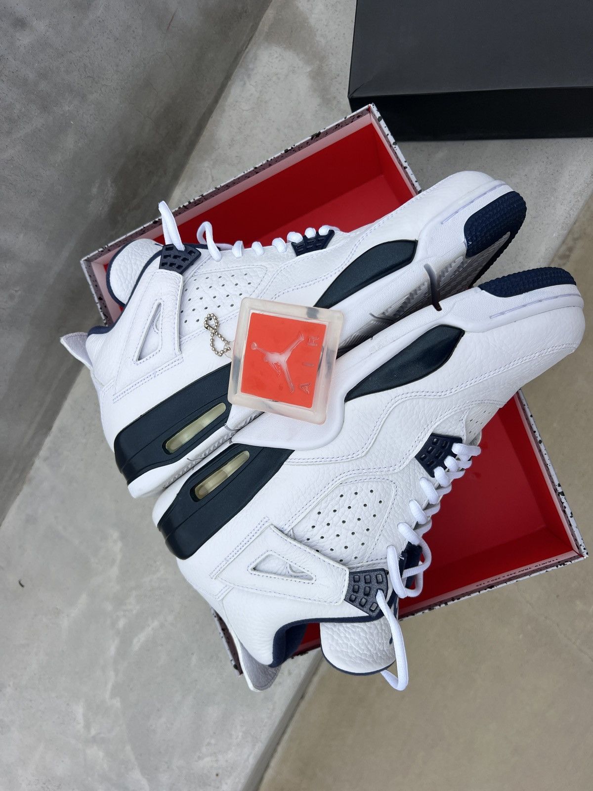 Jordan Brand Jordan 4 Retro LS Columbia Size US 12 / EU 45 - 7 Thumbnail