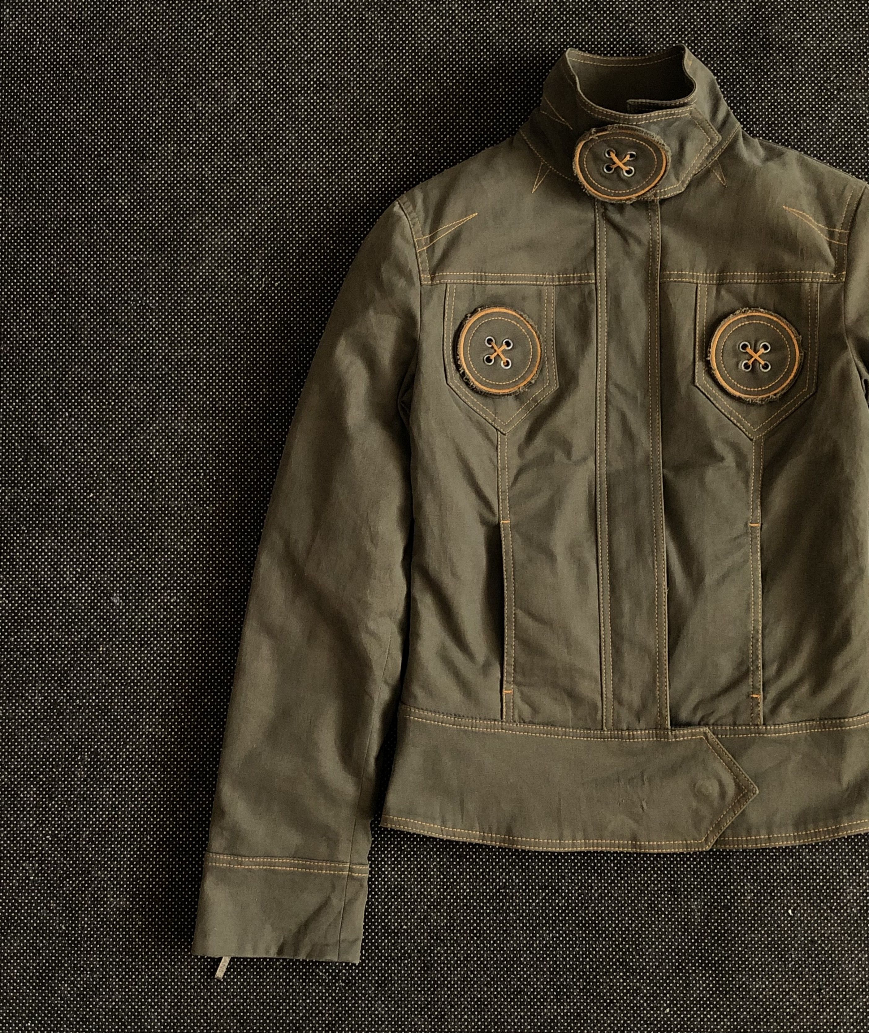 Moschino VINTAGE MOSCHINO JEANS BUTTON ACCENT JACKET MILITARY Size XS / US 0-2 / IT 36-38 - 5 Thumbnail
