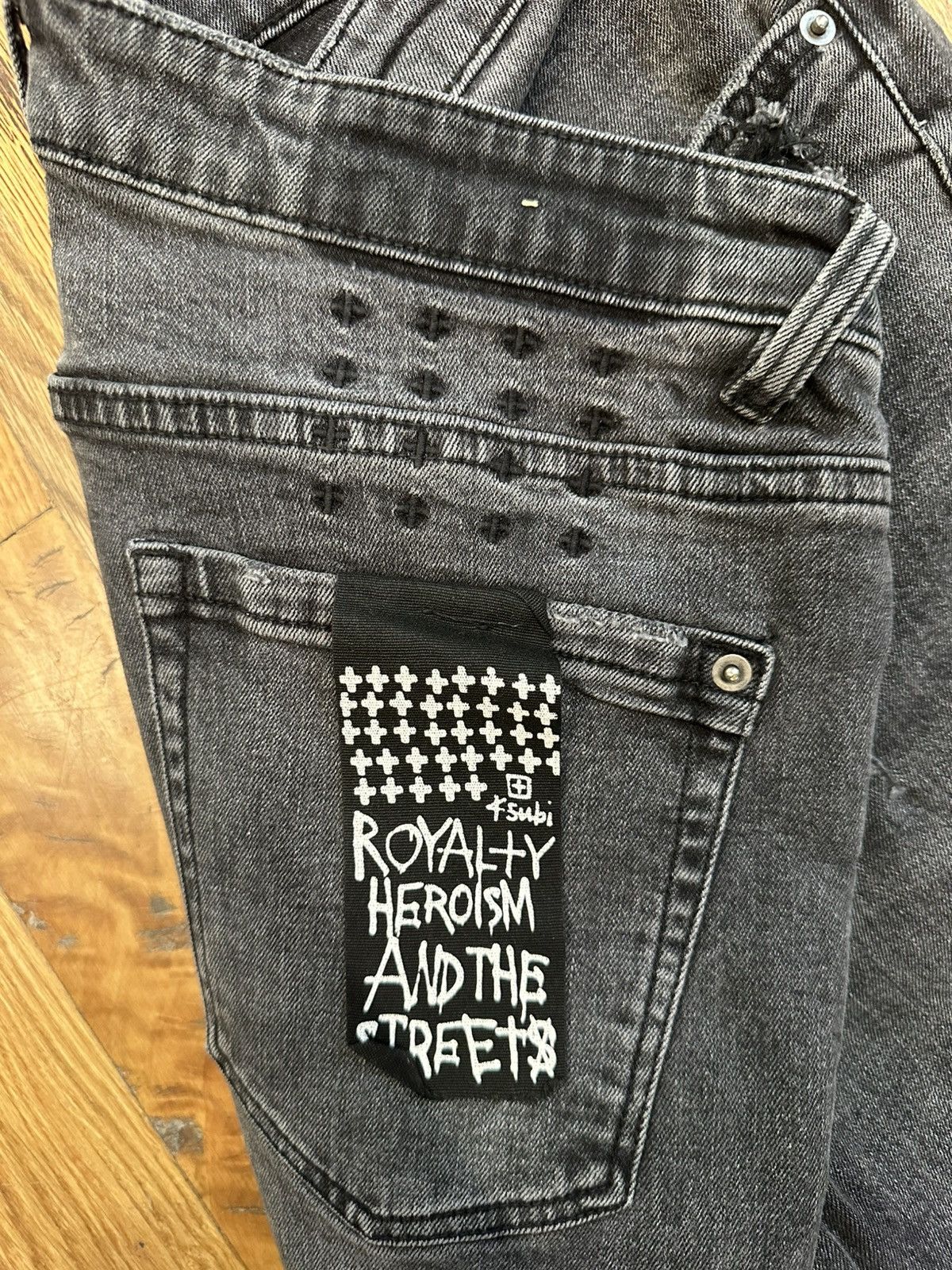 Ksubi Ksubi Knee Rip Patched Faded Black Denim Jeans Size 36 Size US 36 / EU 52 - 4 Thumbnail