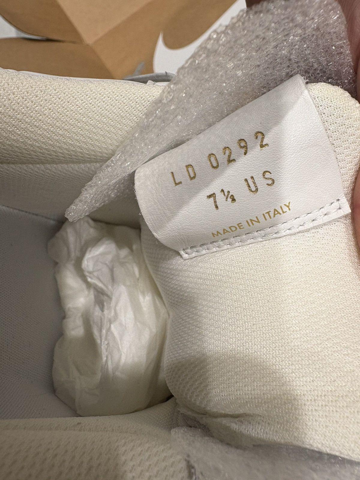 Louis Vuitton Louis Vuitton Nike Air Force One White Size US 7.5 / EU 40-41 - 7 Thumbnail