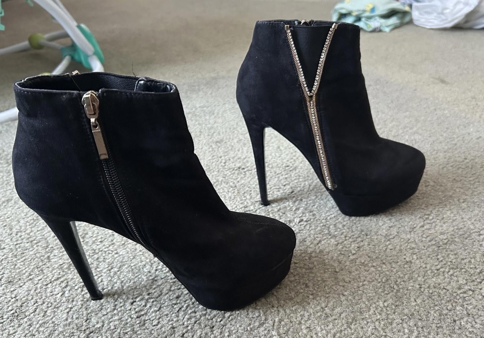 Designer FOREVER NEW Ankle Boot Stiletto Black Diamantés - Size 37 Size US 6 / IT 36 - 1 Thumbnail