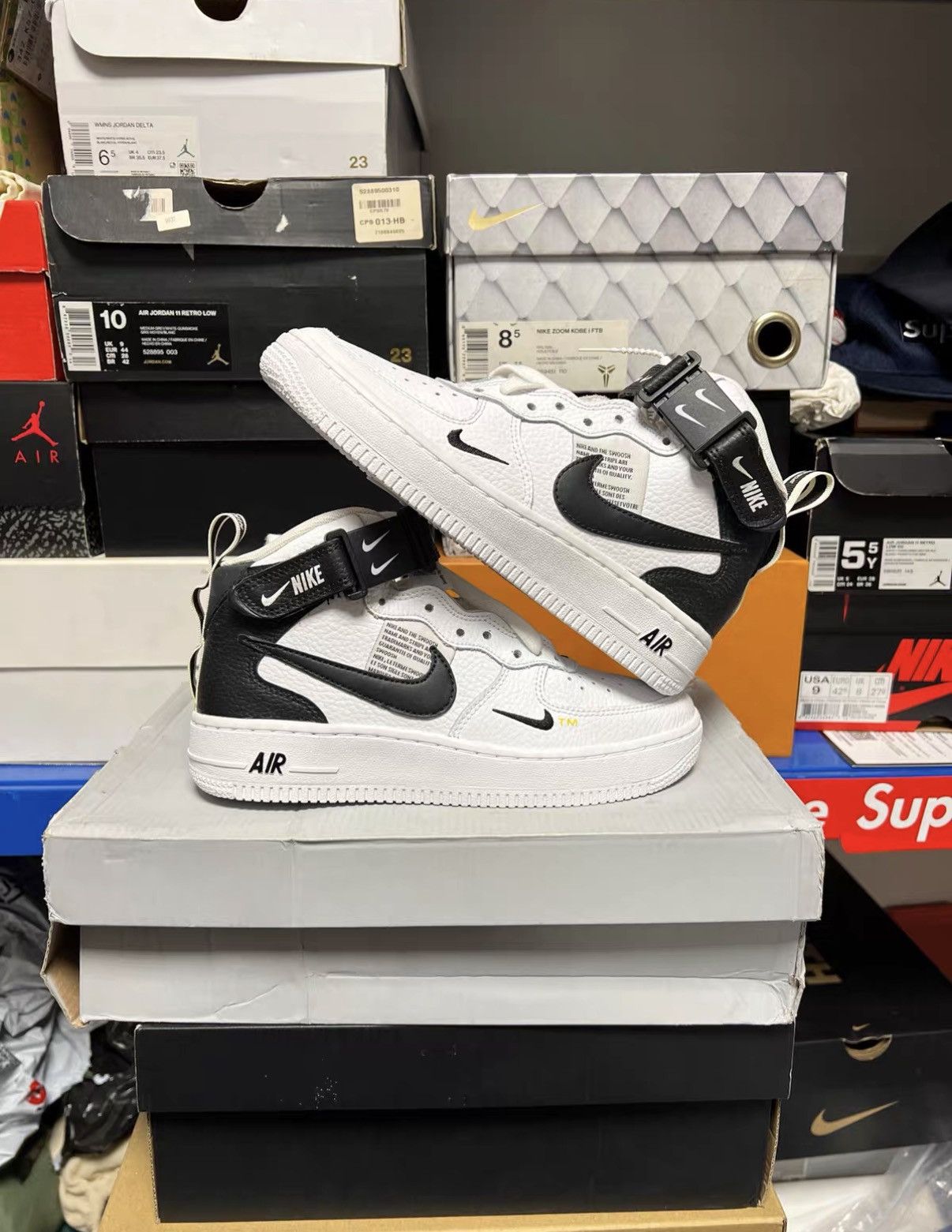 Nike Nike Air Force 1 LV8 High J42 Size US 5.5 / IT 35.5 - 4 Thumbnail
