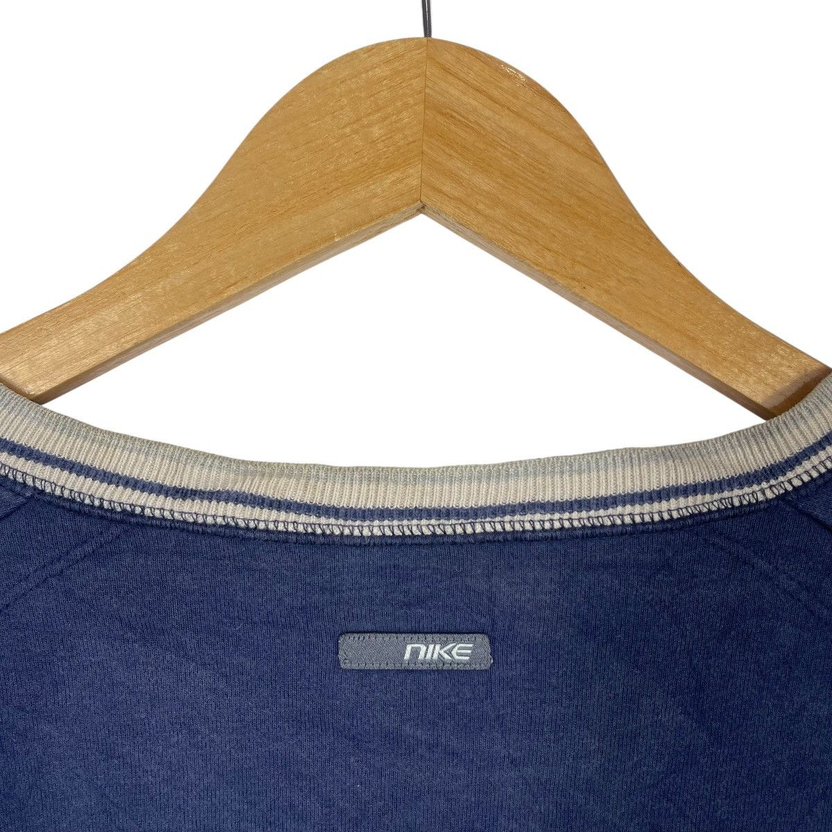 Nike Vintage Nike Mini Swoosh V Neck Sweatshirt Navy Pullover Y2K Size US M / EU 48-50 / 2 - 6 Thumbnail
