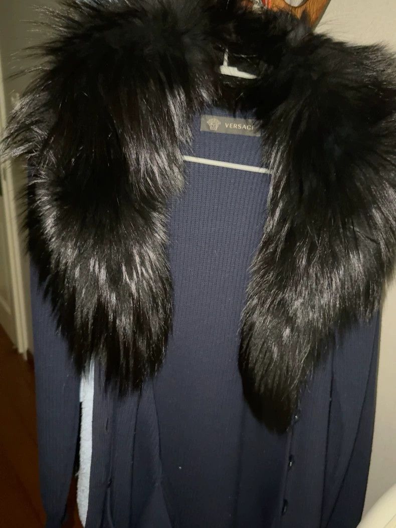 Other Versace A long sweater with a fur collar Size L / US 10 / IT 46 - 1 Thumbnail