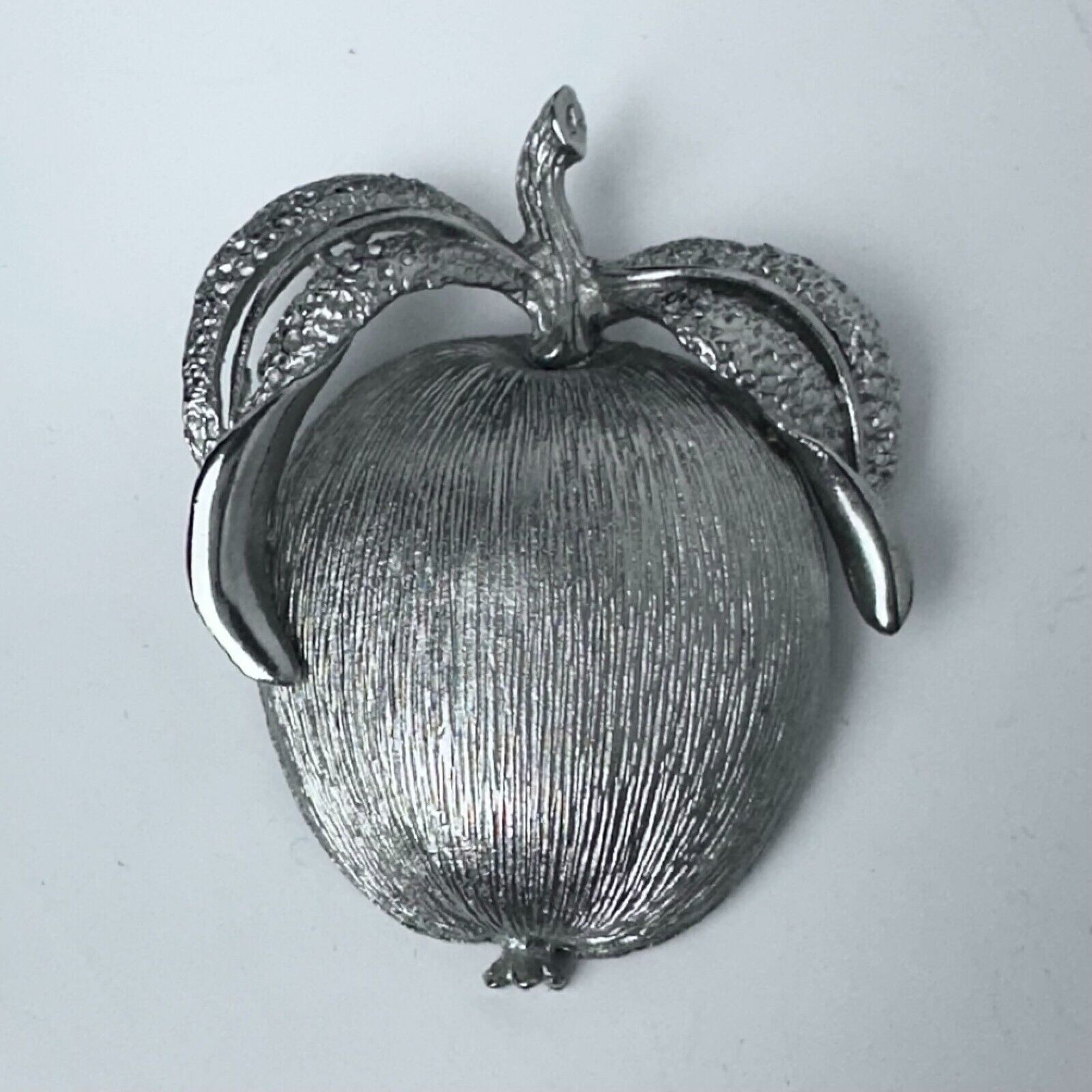 Other Sarah Coventry Vintage Silver Tone Apple Delight Brooch Pin Size ONE SIZE - 18 Thumbnail