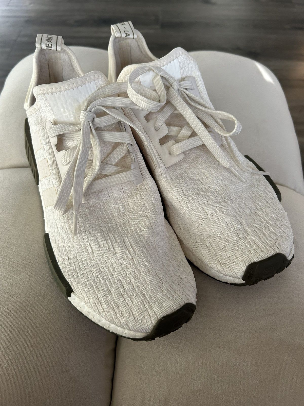 Adidas Adidas NMD R1 Chalk White Trace Olive Size US 10 / EU 43 - 3 Thumbnail