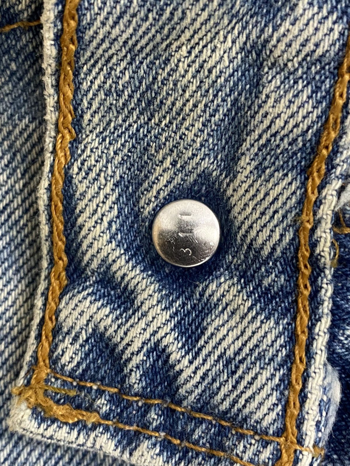 Levi's Vintage 90s Levis 501 Button Fly 311 Distressed Light Blue Size US 31 - 21 Thumbnail