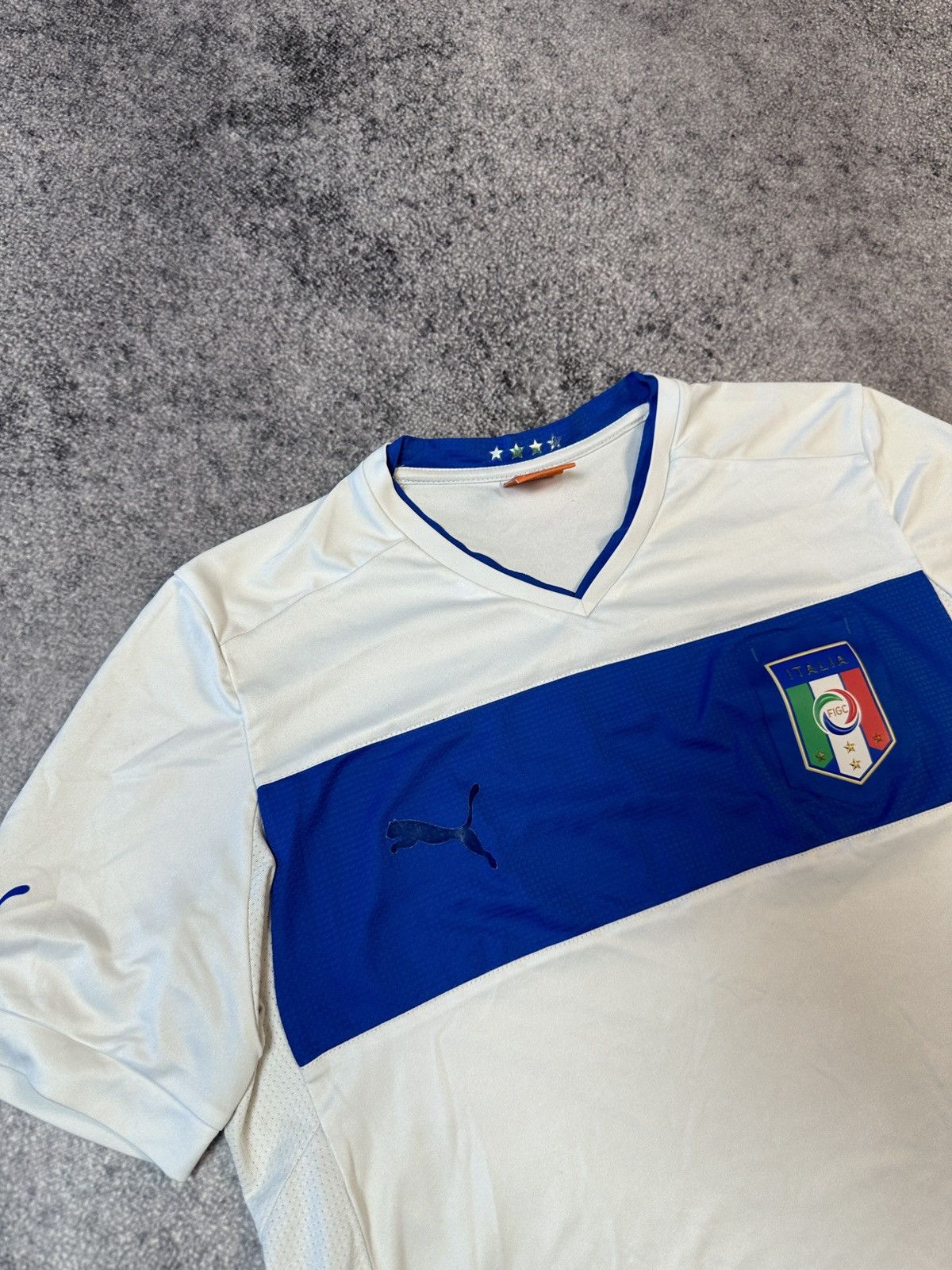 Puma × Vintage Vintage Puma Italy Soccer Jersey Streetwear L Rare Casual Size US L / EU 52-54 / 3 - 3 Thumbnail